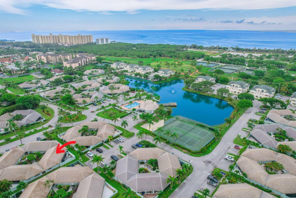 Photo of 1127 E SEMINOLE Avenue E #11B, Jupiter, FL 33477 (MLS # B26068799)