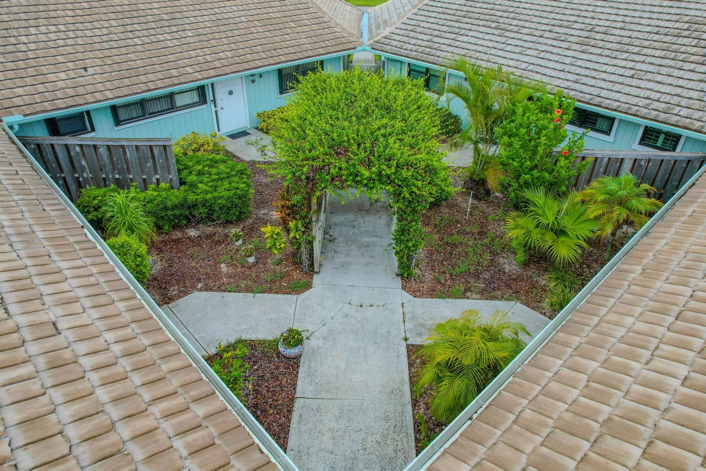 Photo of 1127 E SEMINOLE Avenue E #11B, Jupiter, FL 33477 (MLS # B26068799)