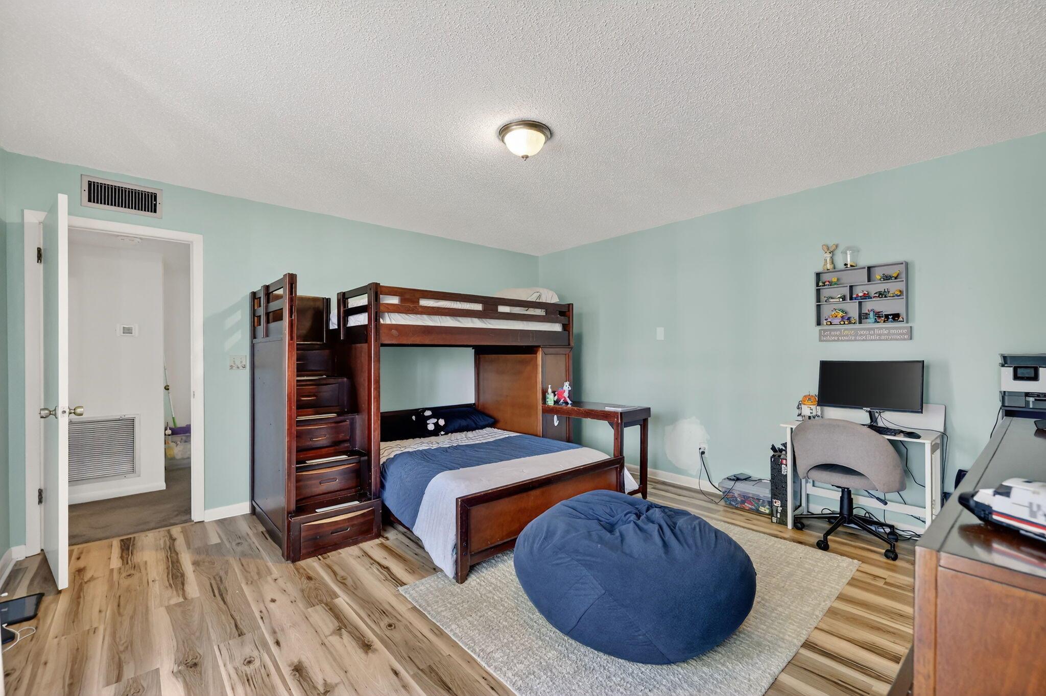 3860 Jefferson Street