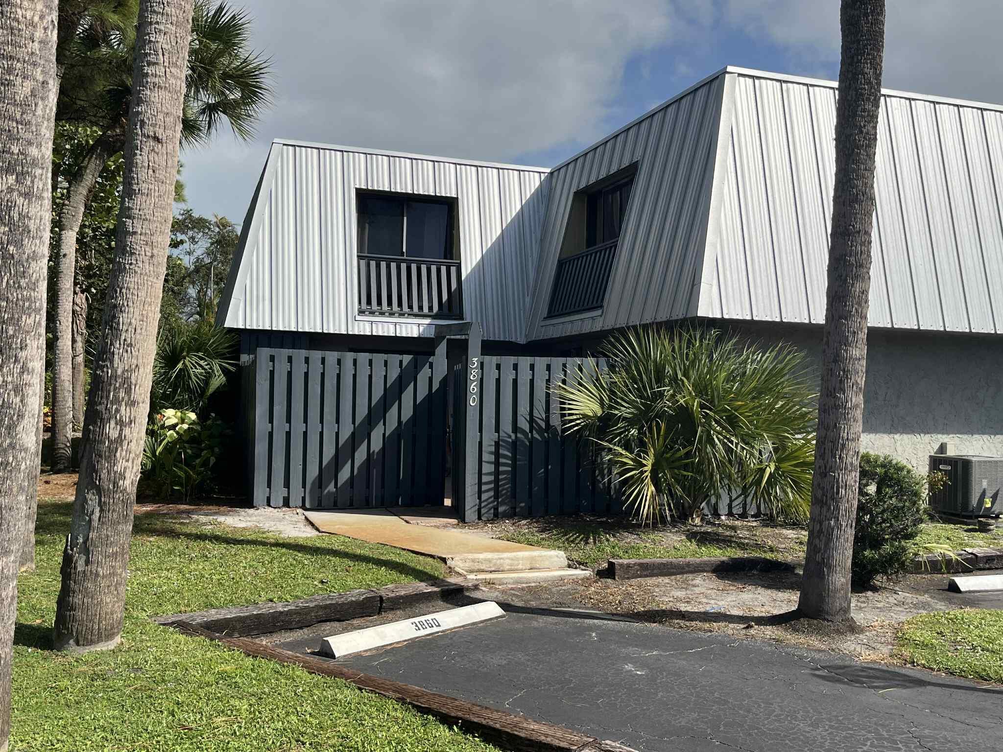 Court Yards Condo - Residential