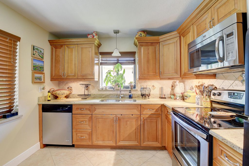 Photo of 2492 NW 10 Street, Delray Beach, FL 33445 (MLS # R11001520)