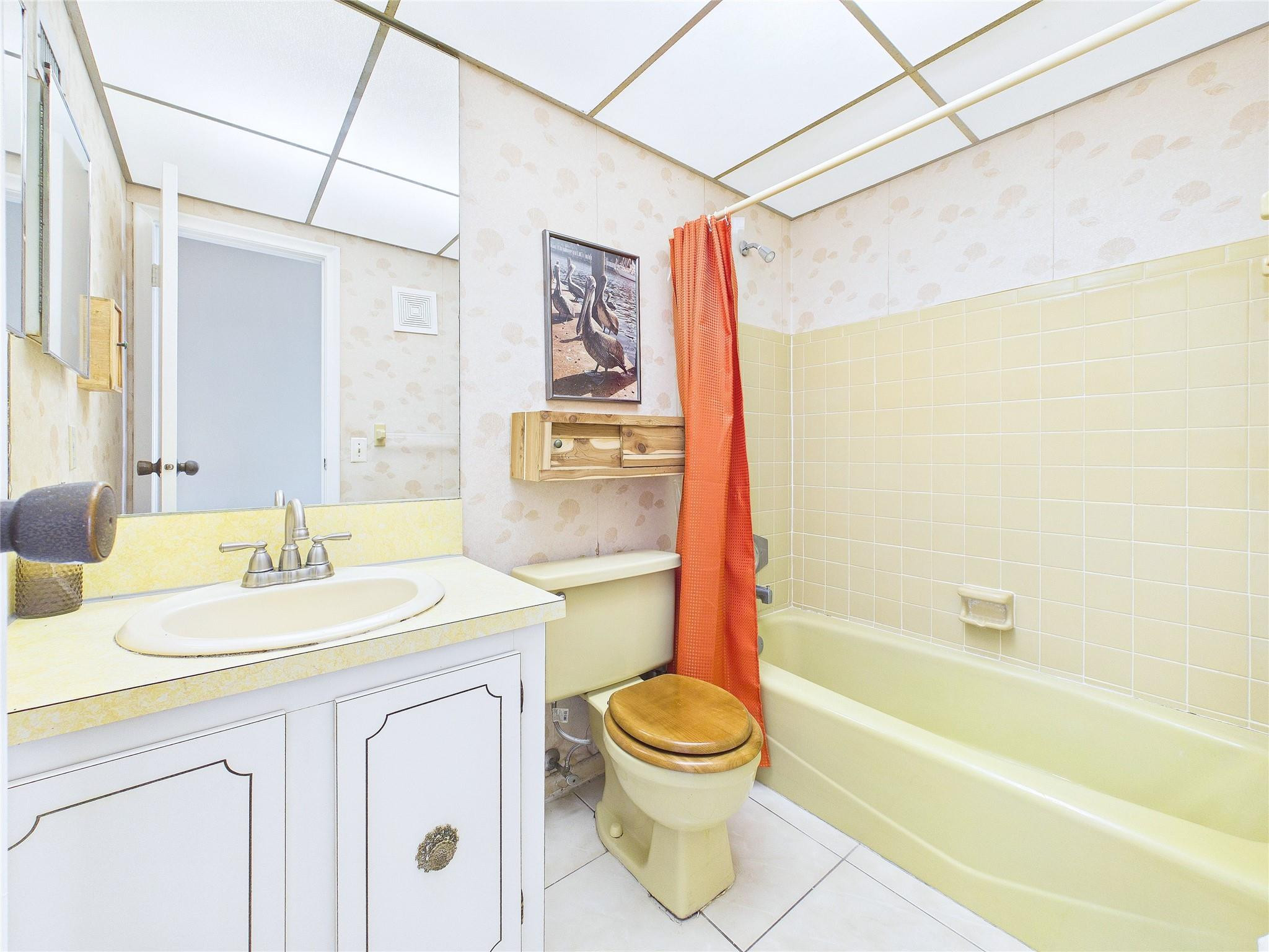 SUNRISE GOLF VLG SEC 24 - Residential