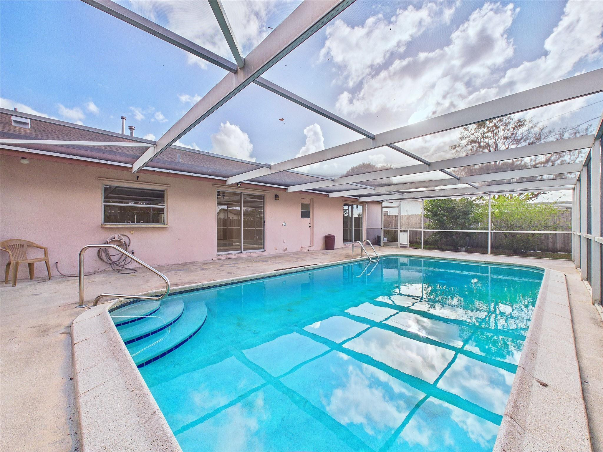 SUNRISE GOLF VLG SEC 24 - Residential