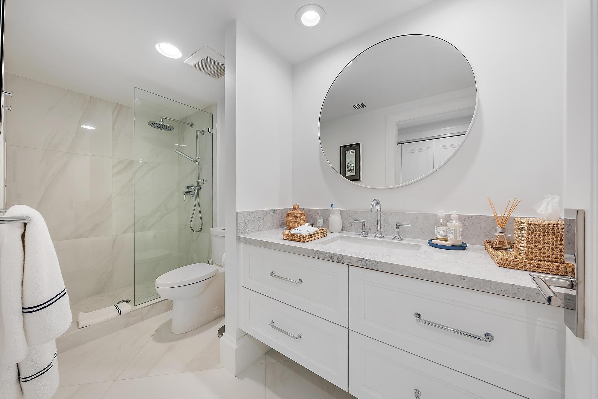 THIRTY ONE TWENTY CONDO - Residential