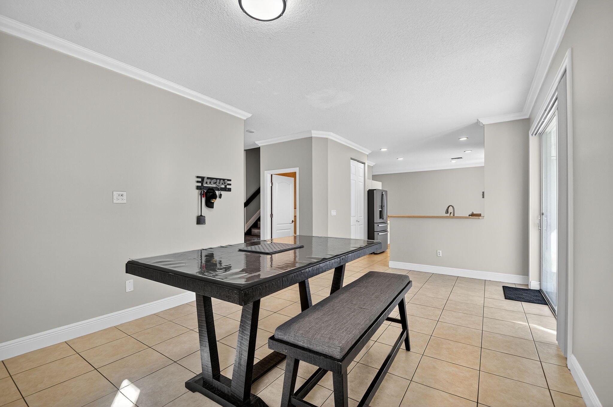 SEMINOLE ESTATES & TOWNHO - Residential