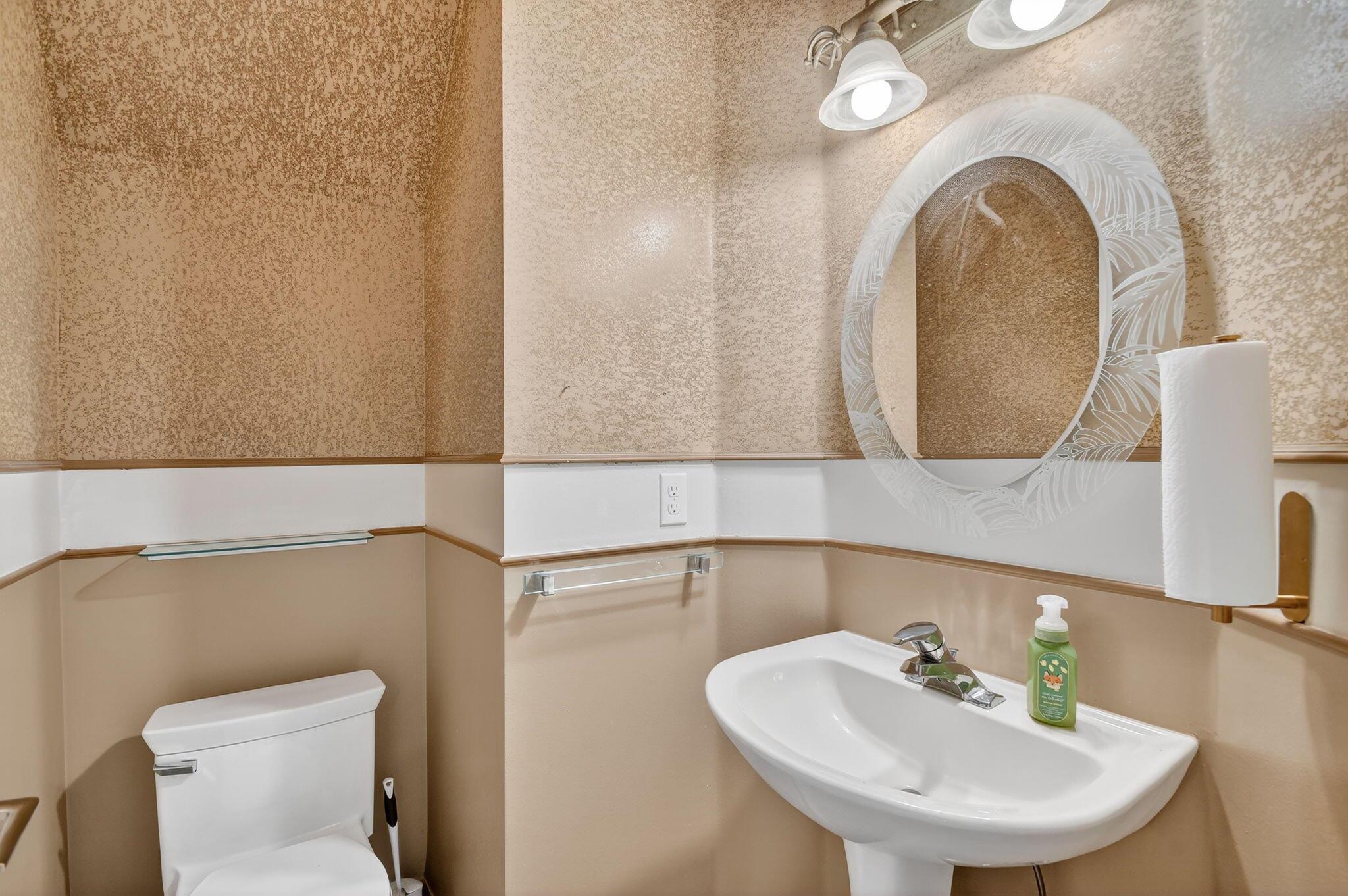 SEMINOLE ESTATES & TOWNHO - Residential