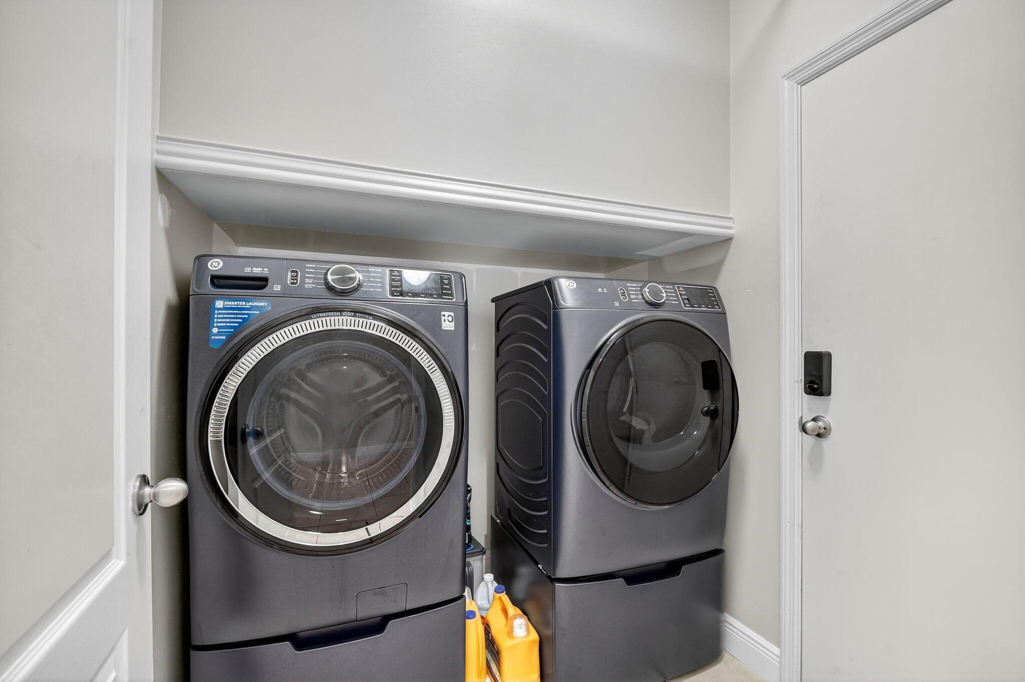 SEMINOLE ESTATES & TOWNHO - Residential