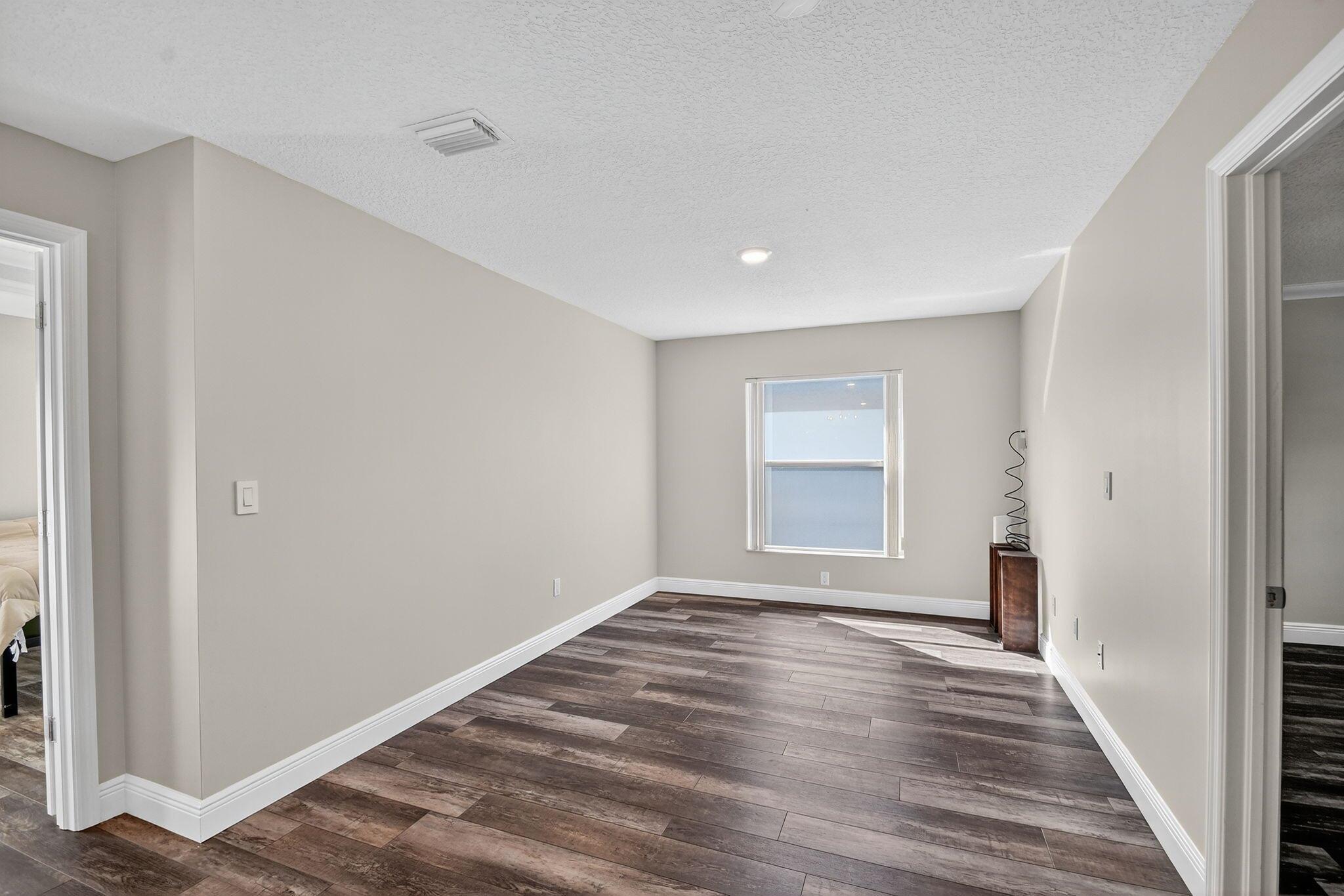 SEMINOLE ESTATES & TOWNHO - Residential