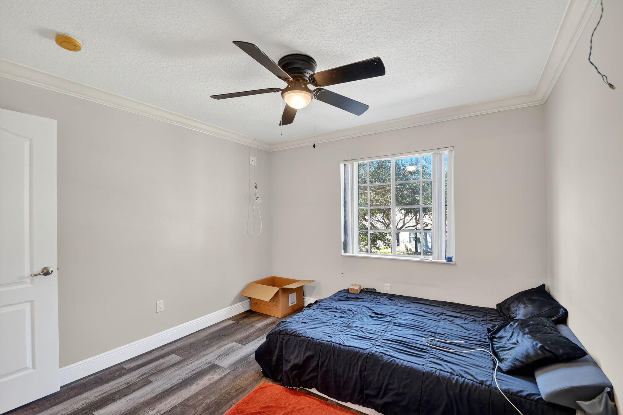 SEMINOLE ESTATES & TOWNHO - Residential