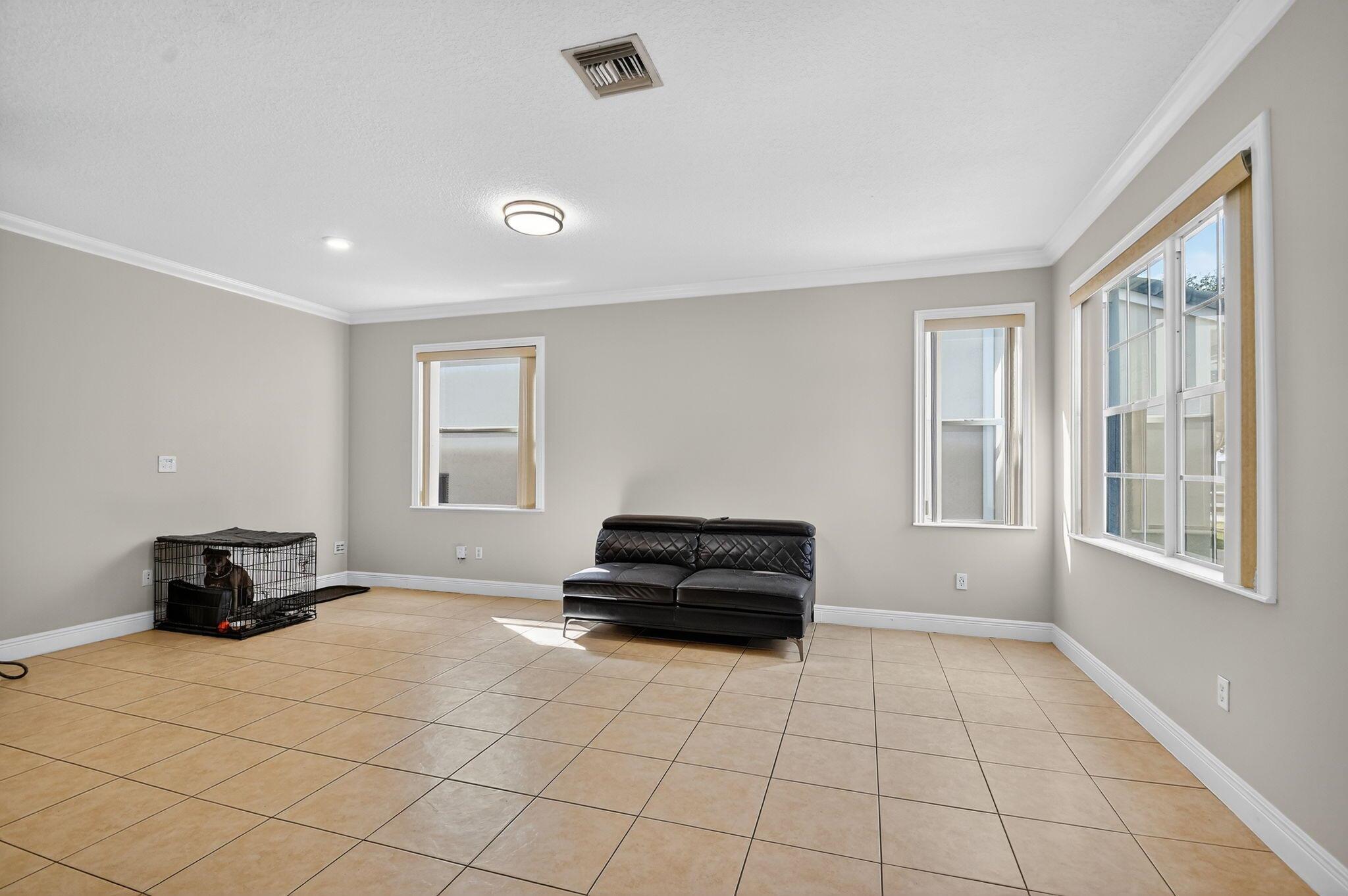 SEMINOLE ESTATES & TOWNHO - Residential