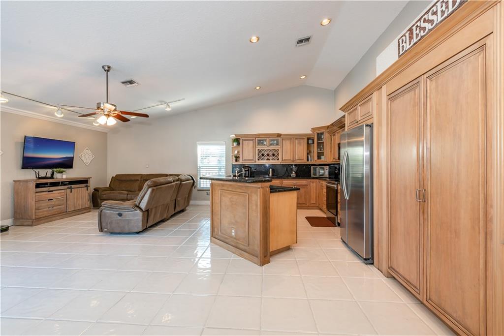 Springs Pointe 139-24 B - Residential