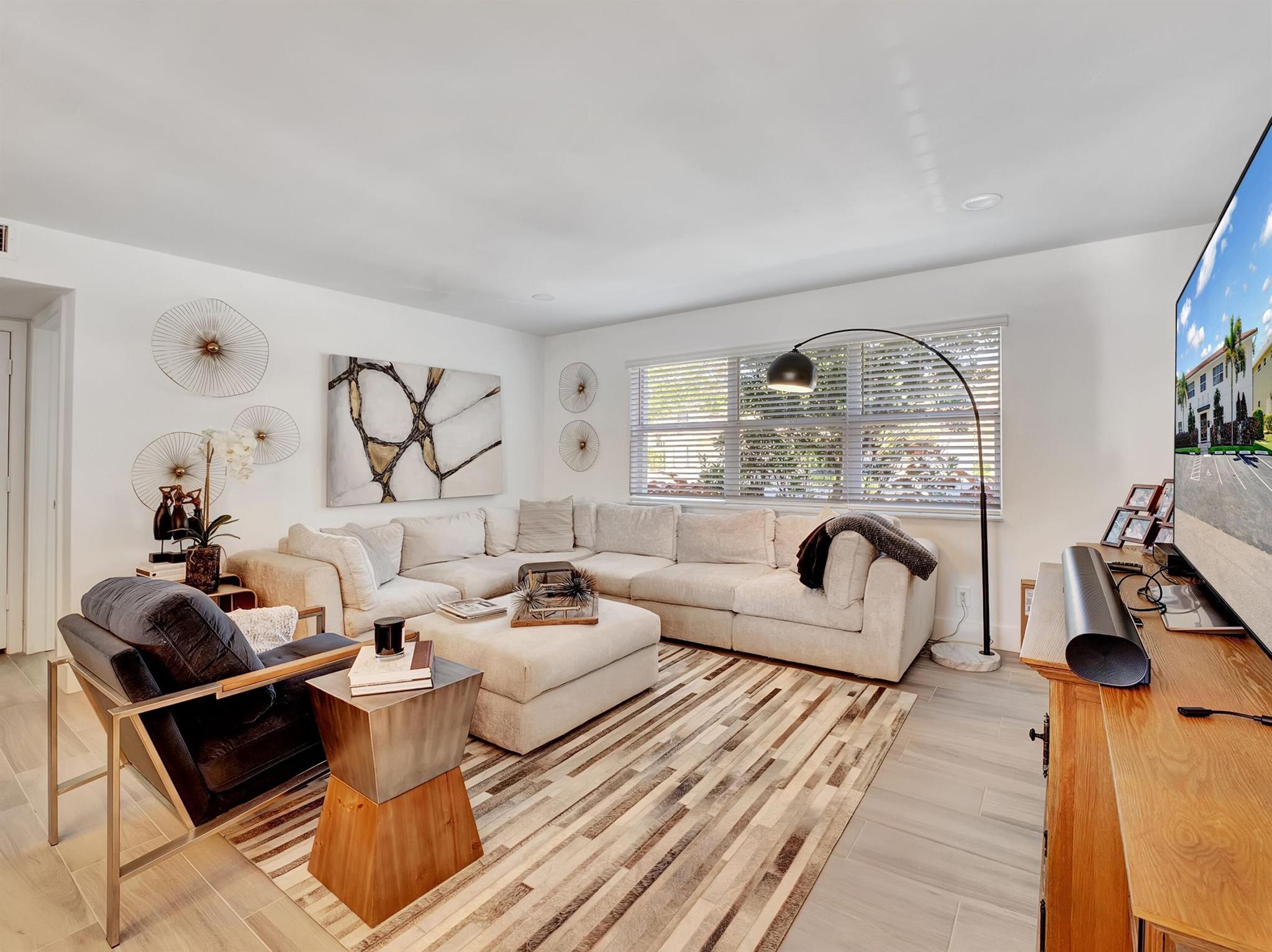 HIGHLAND BEACH ISLES - Residential Income