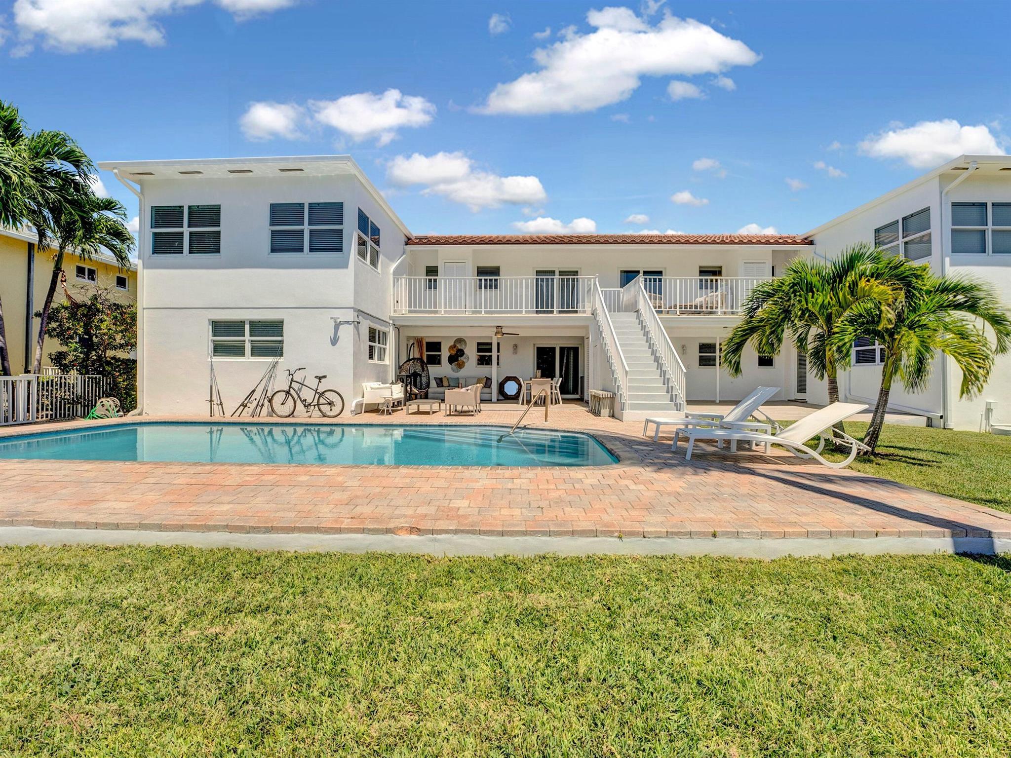 HIGHLAND BEACH ISLES - Residential Income