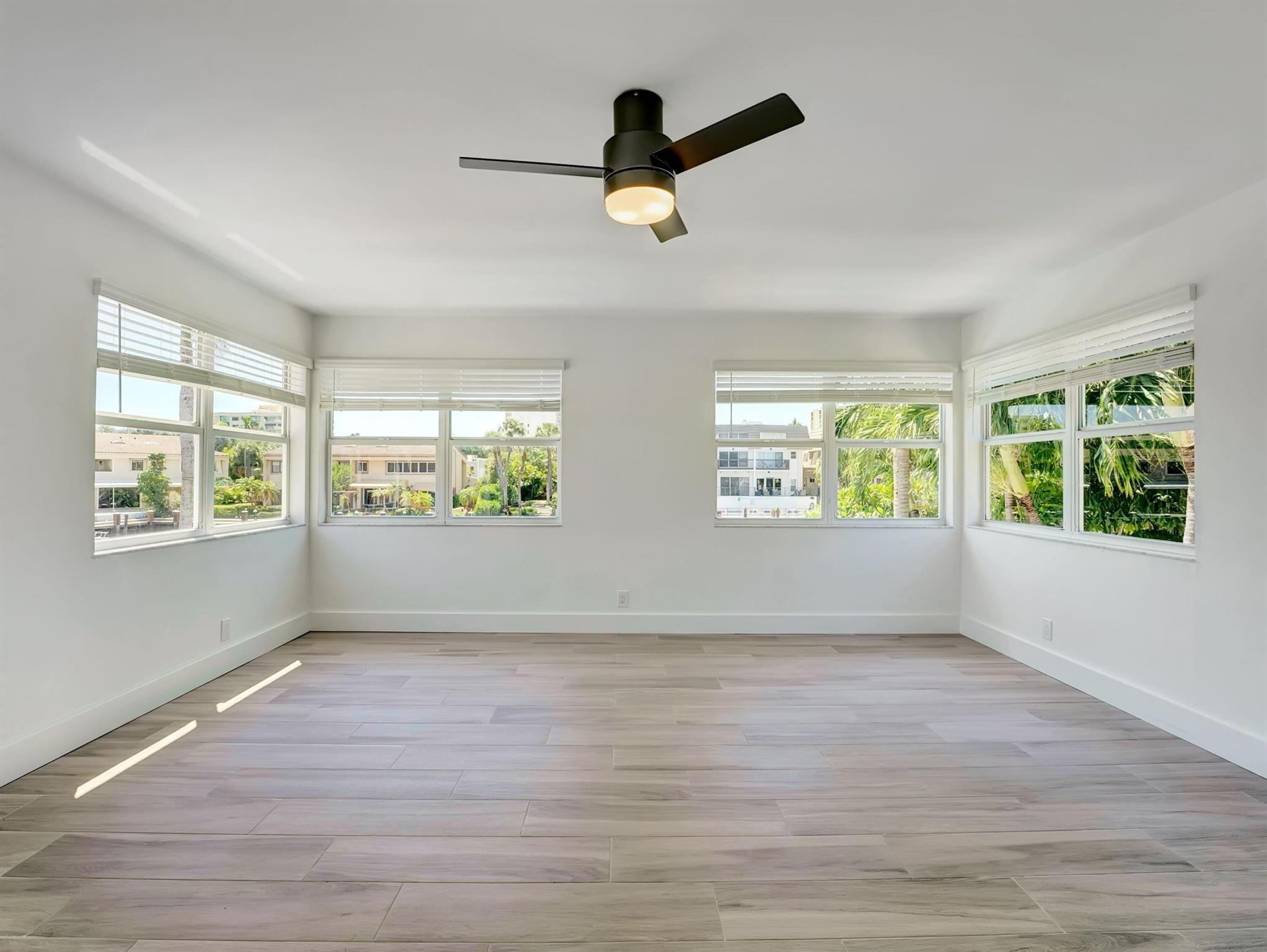 HIGHLAND BEACH ISLES - Residential Income