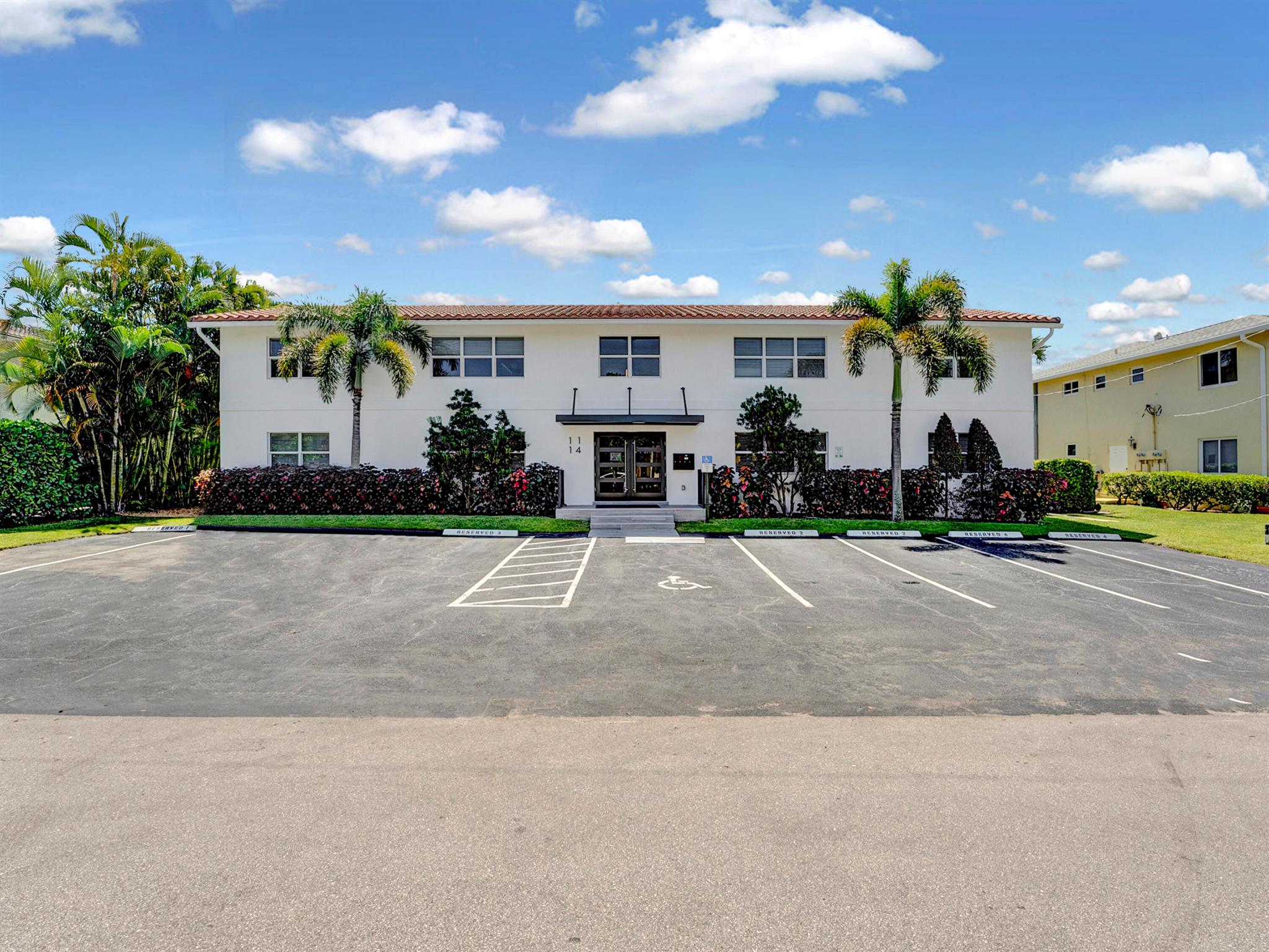 HIGHLAND BEACH ISLES - Residential Income