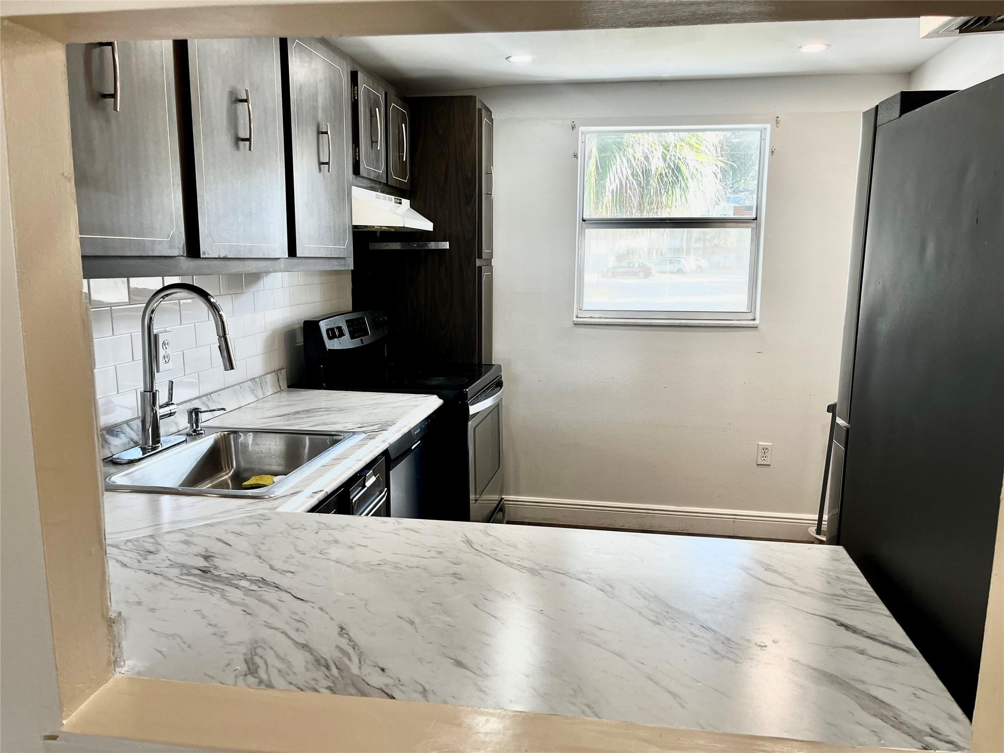 Sands Point - Residential