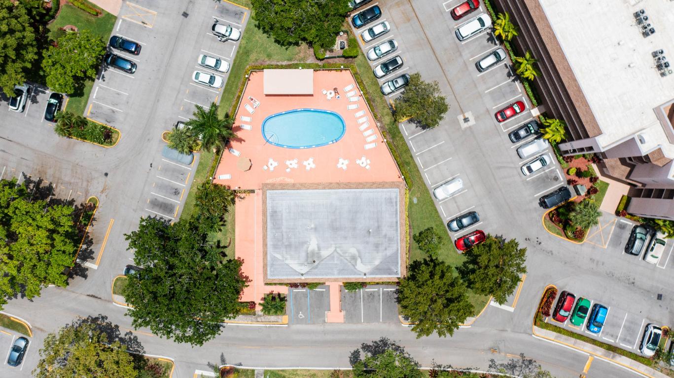 SUNRISE LAKES 209 CONDO - Residential