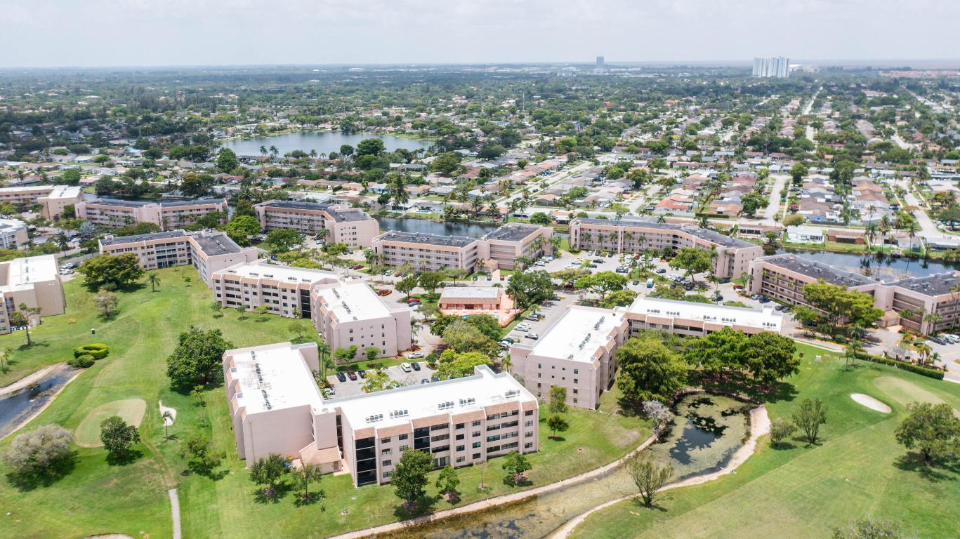 SUNRISE LAKES 209 CONDO - Residential