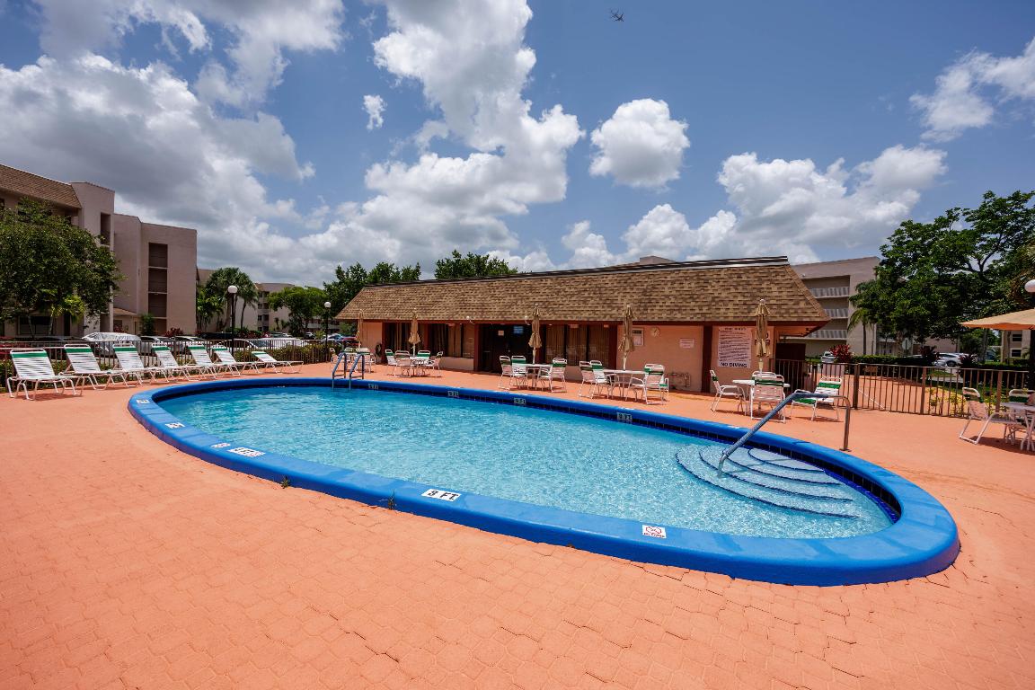 SUNRISE LAKES 209 CONDO - Residential