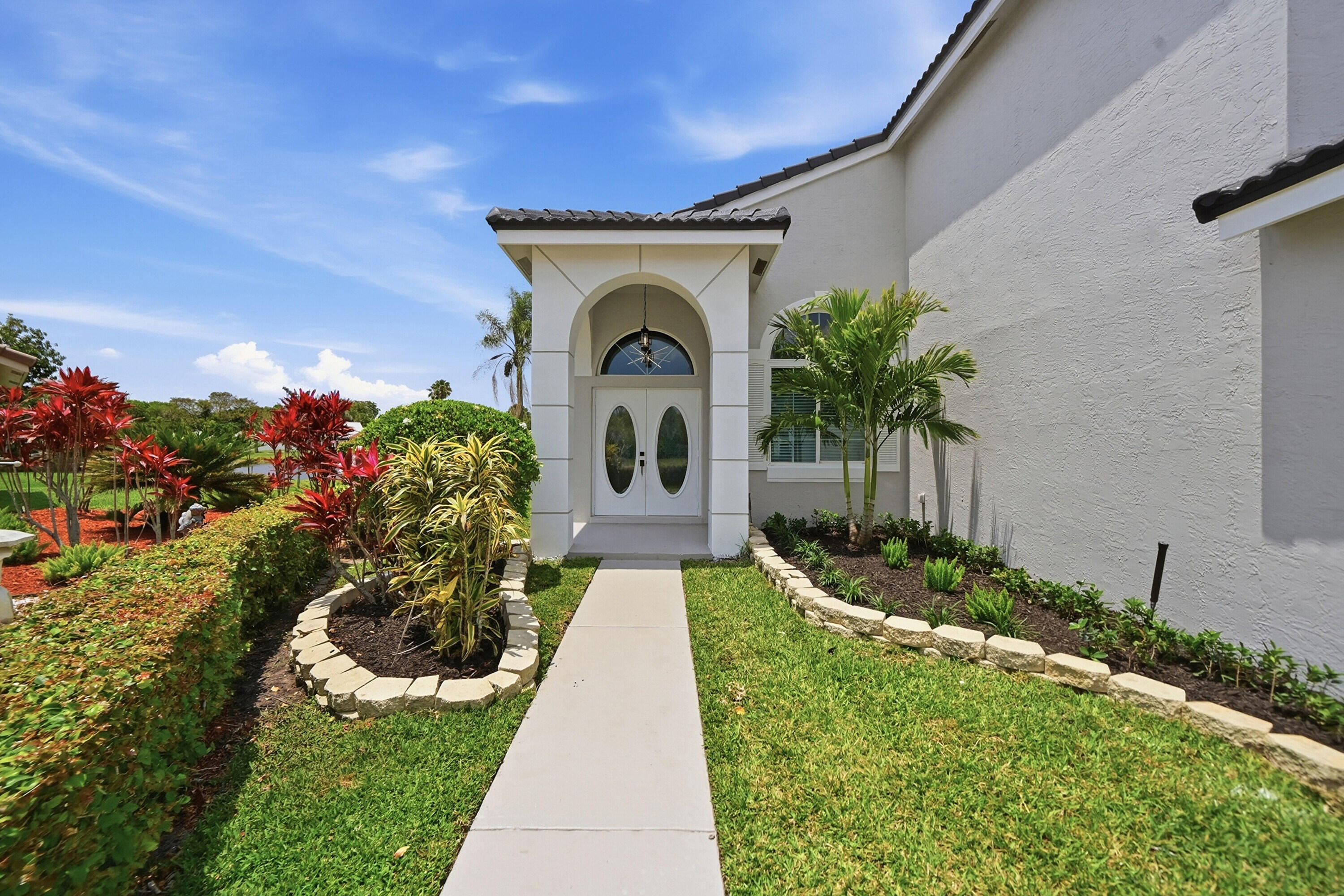 COQUINA LAKES - Residential