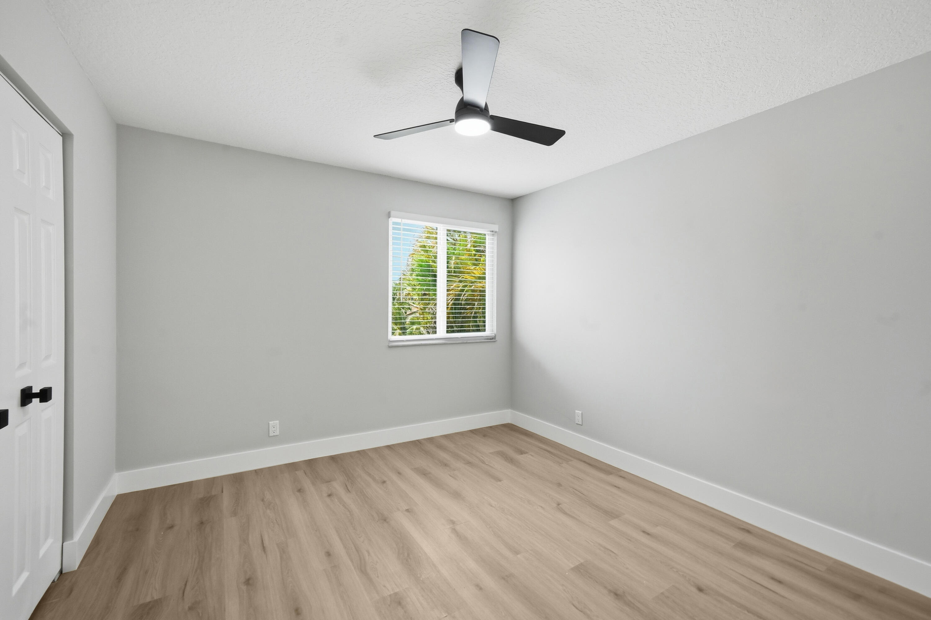 COQUINA LAKES - Residential