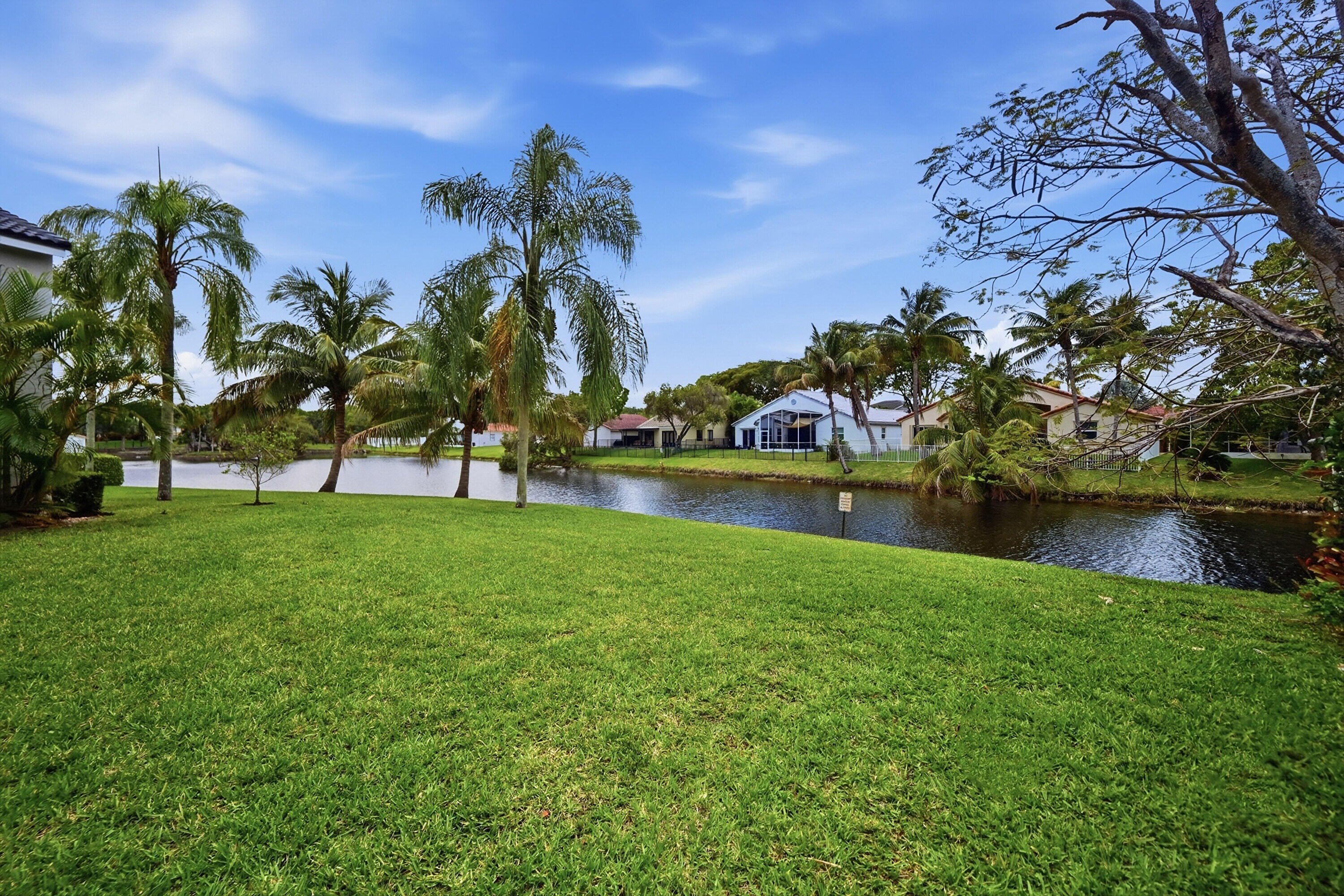 COQUINA LAKES - Residential
