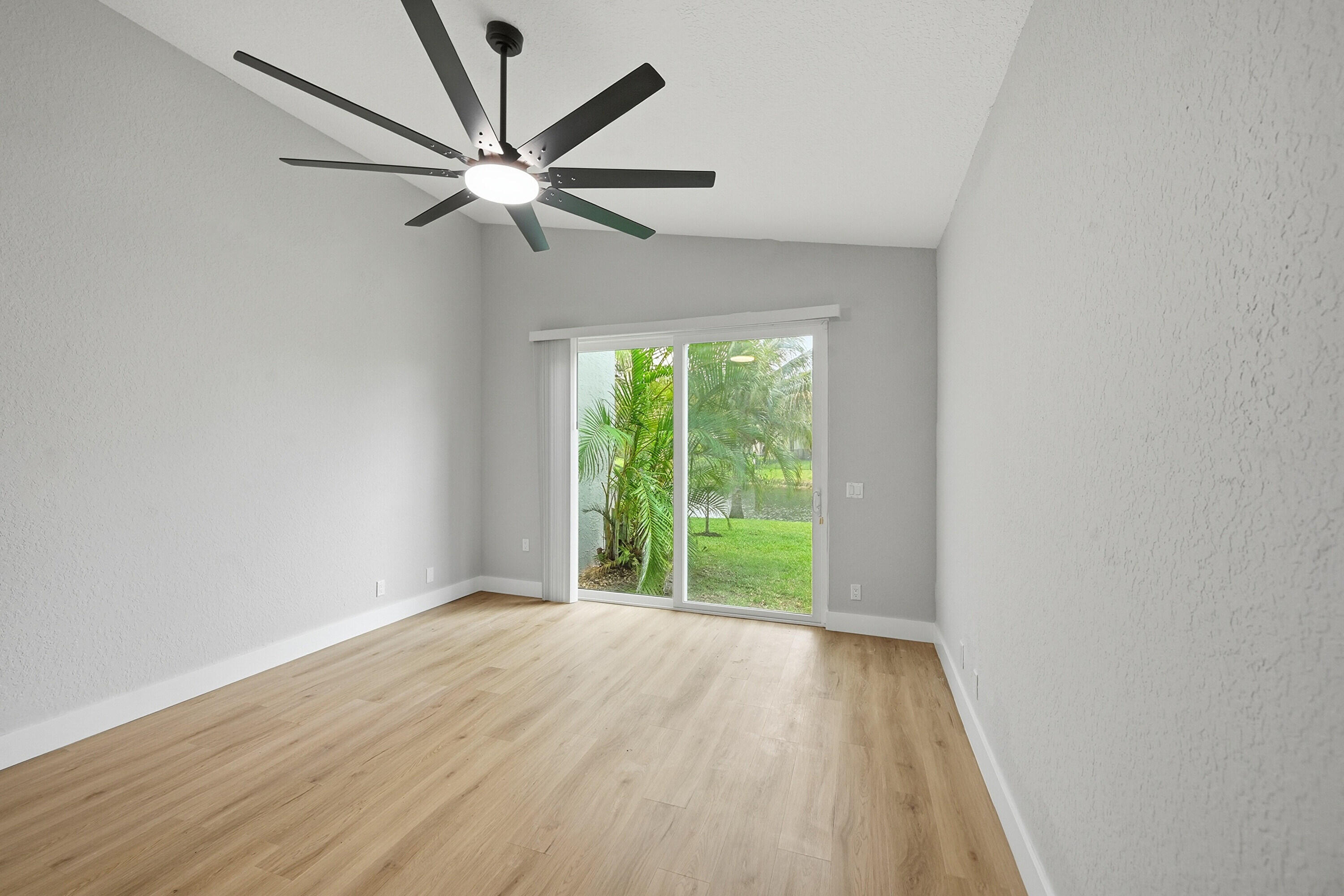 COQUINA LAKES - Residential