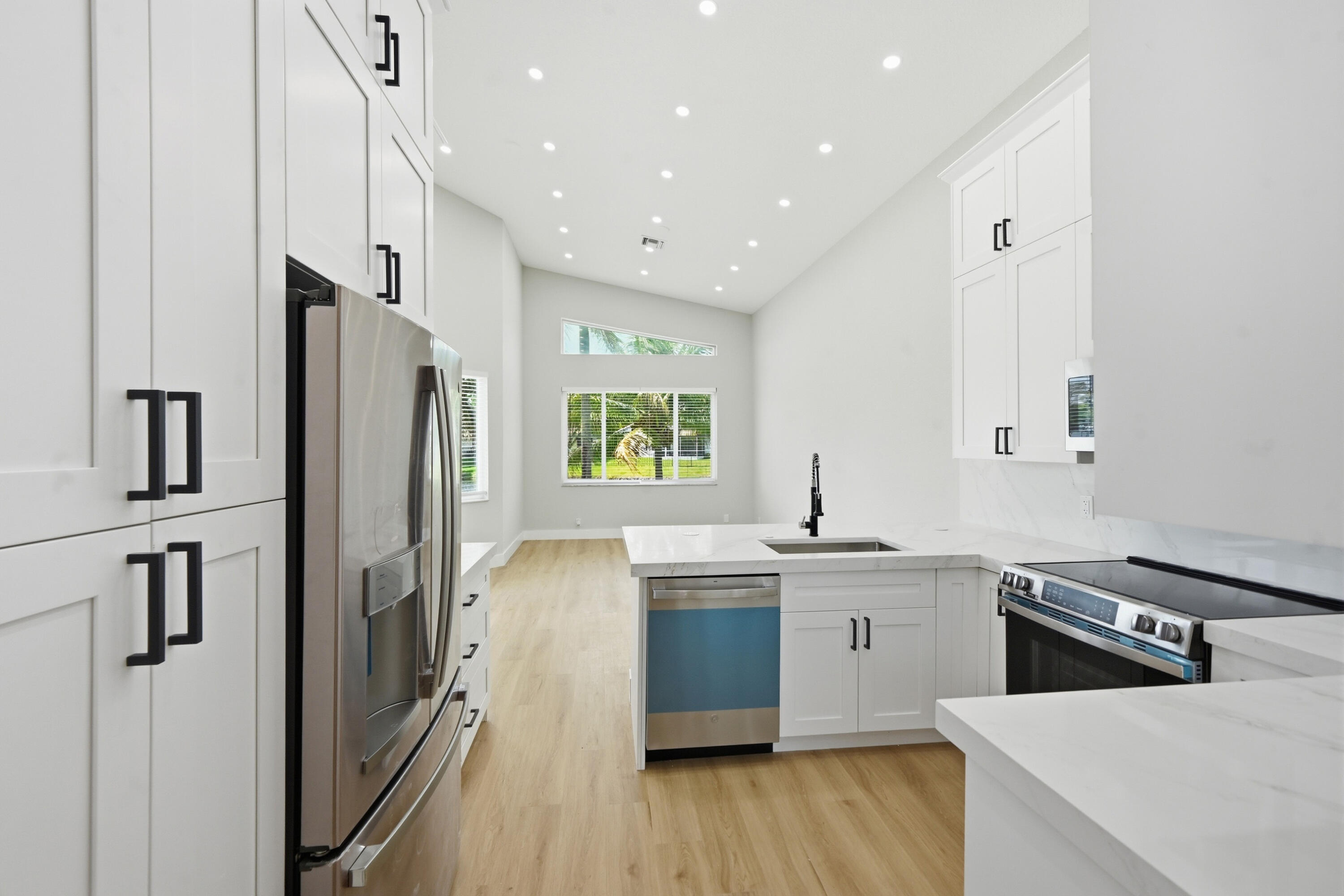 COQUINA LAKES - Residential