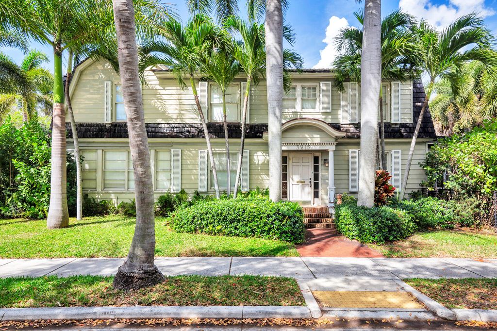 Photo of 3215 Spruce Avenue, West Palm Beach, FL 33407 (MLS # B26000974)