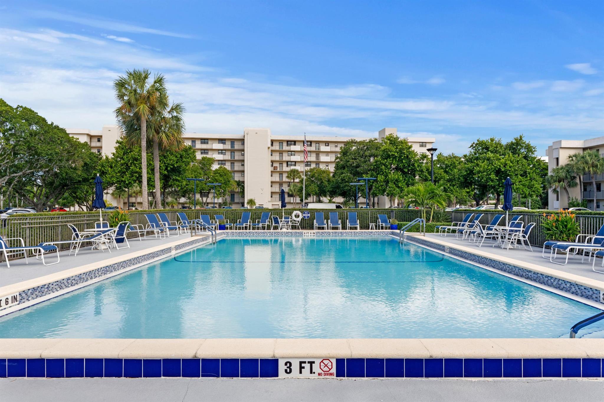 DEER CREEK COUNTRY CLUB - Residential Lease
