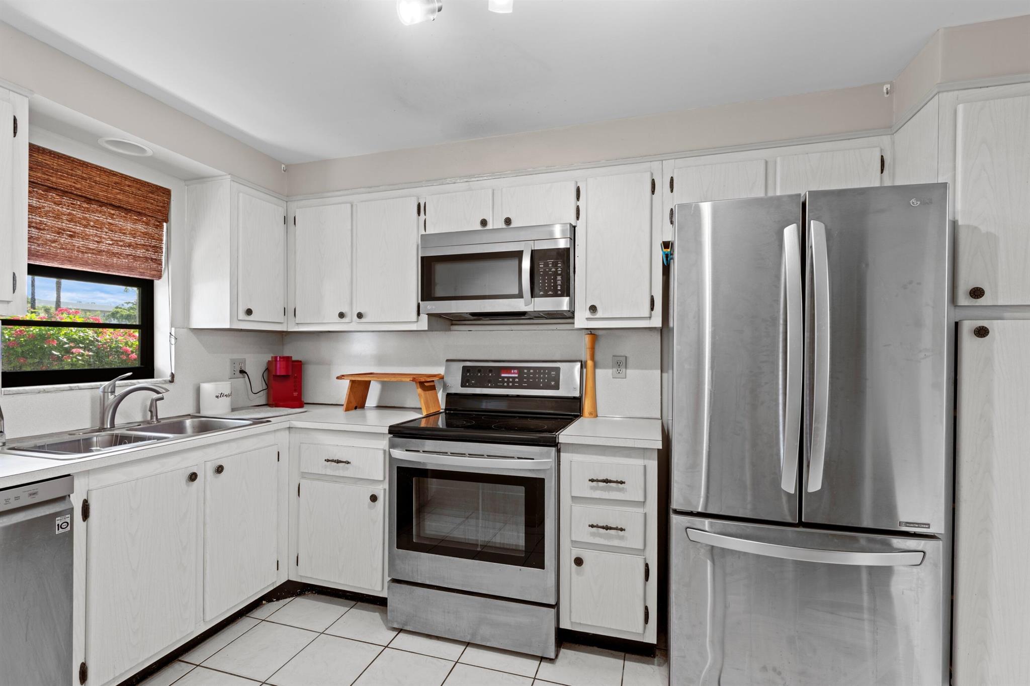 DEER CREEK COUNTRY CLUB - Residential Lease