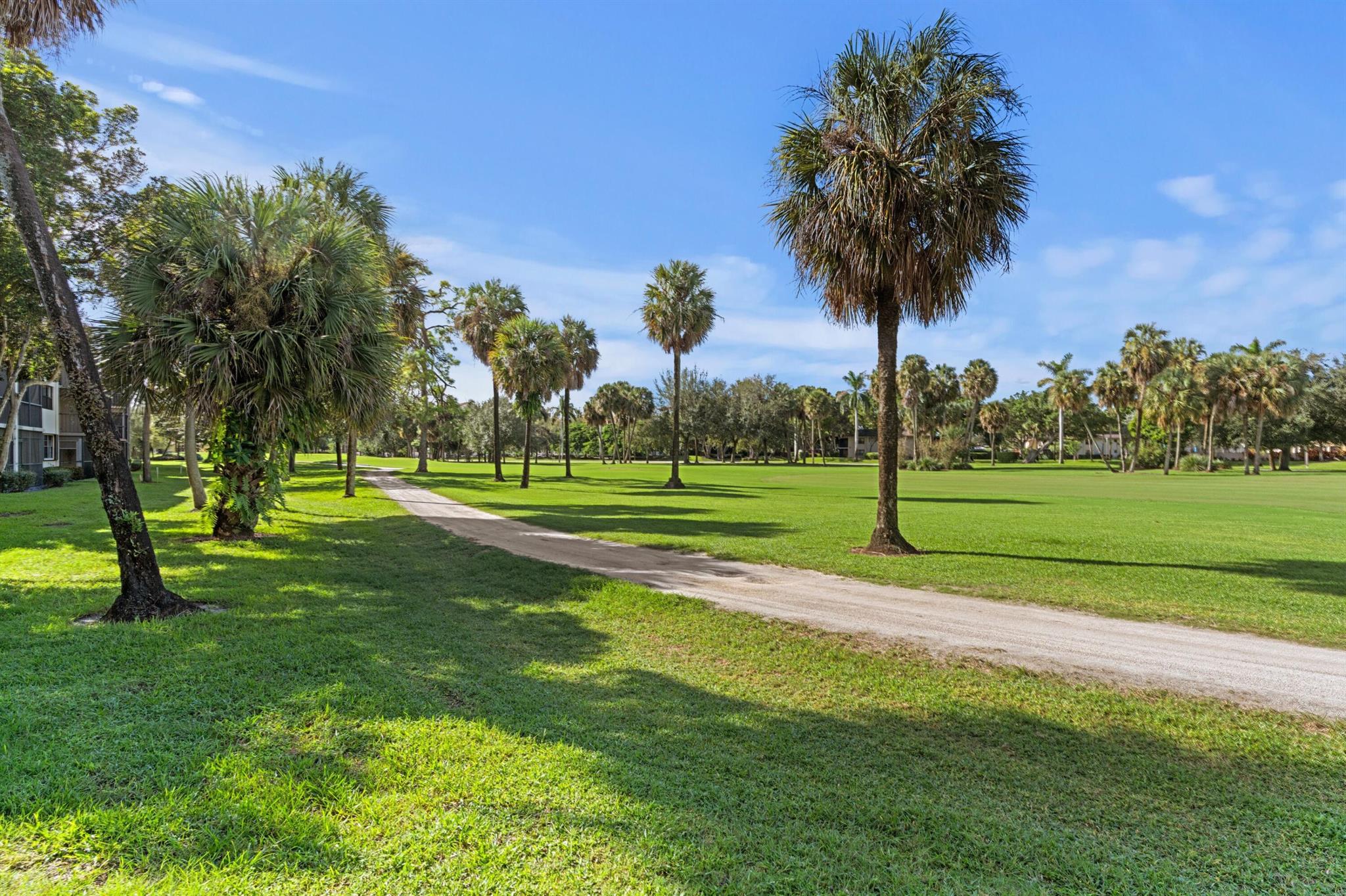 DEER CREEK COUNTRY CLUB - Residential Lease