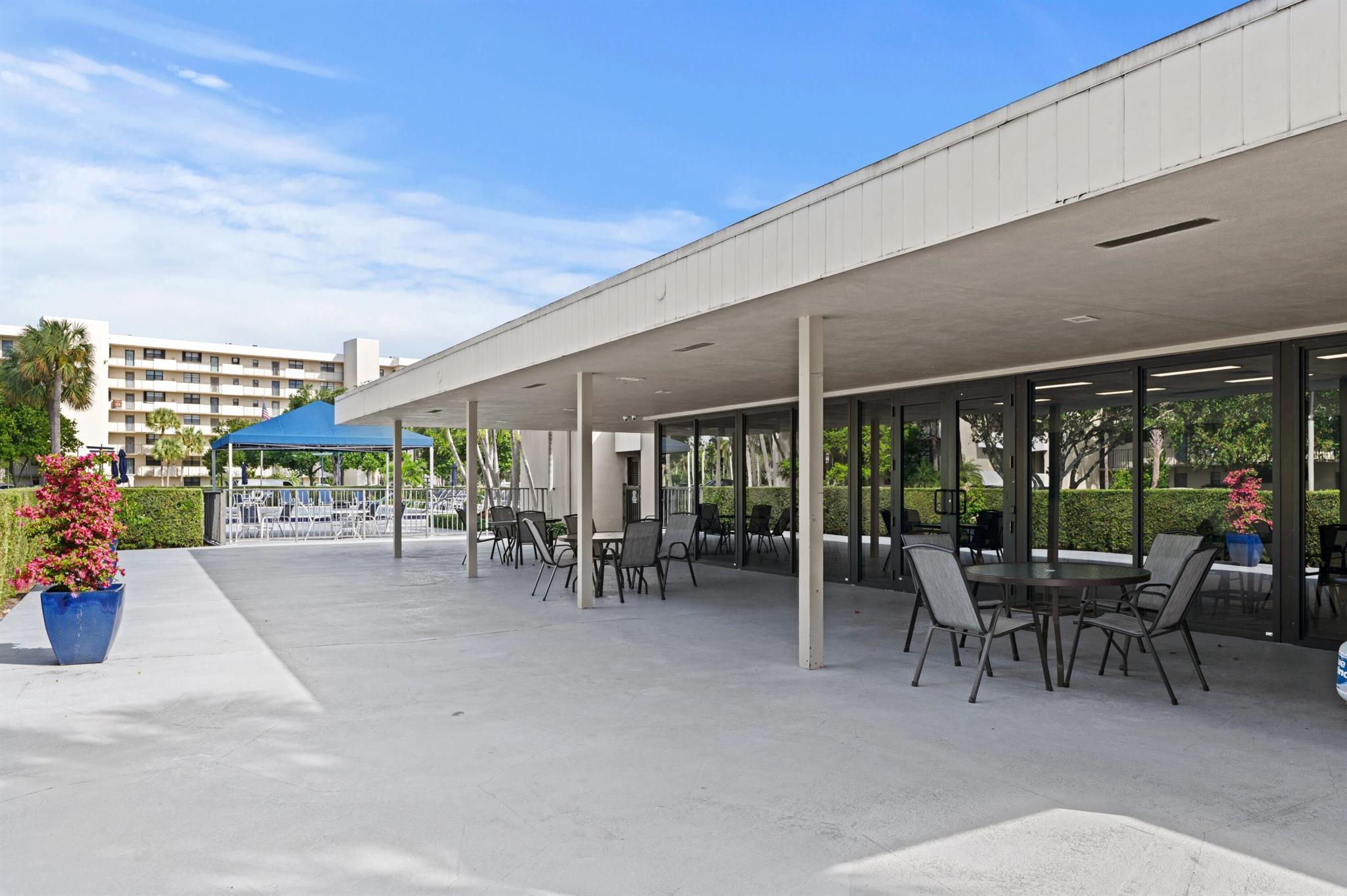 DEER CREEK COUNTRY CLUB - Residential Lease