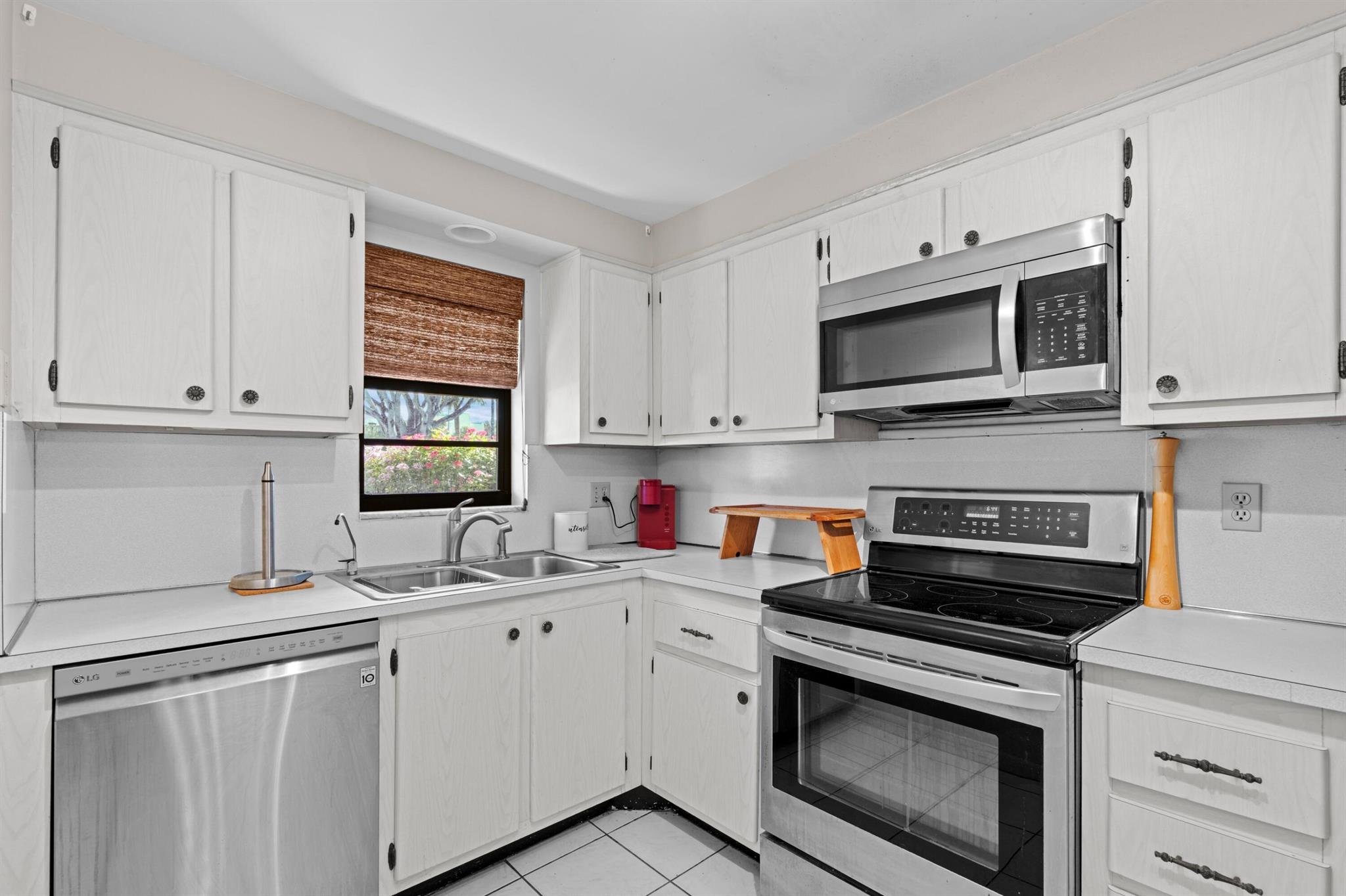 DEER CREEK COUNTRY CLUB - Residential Lease