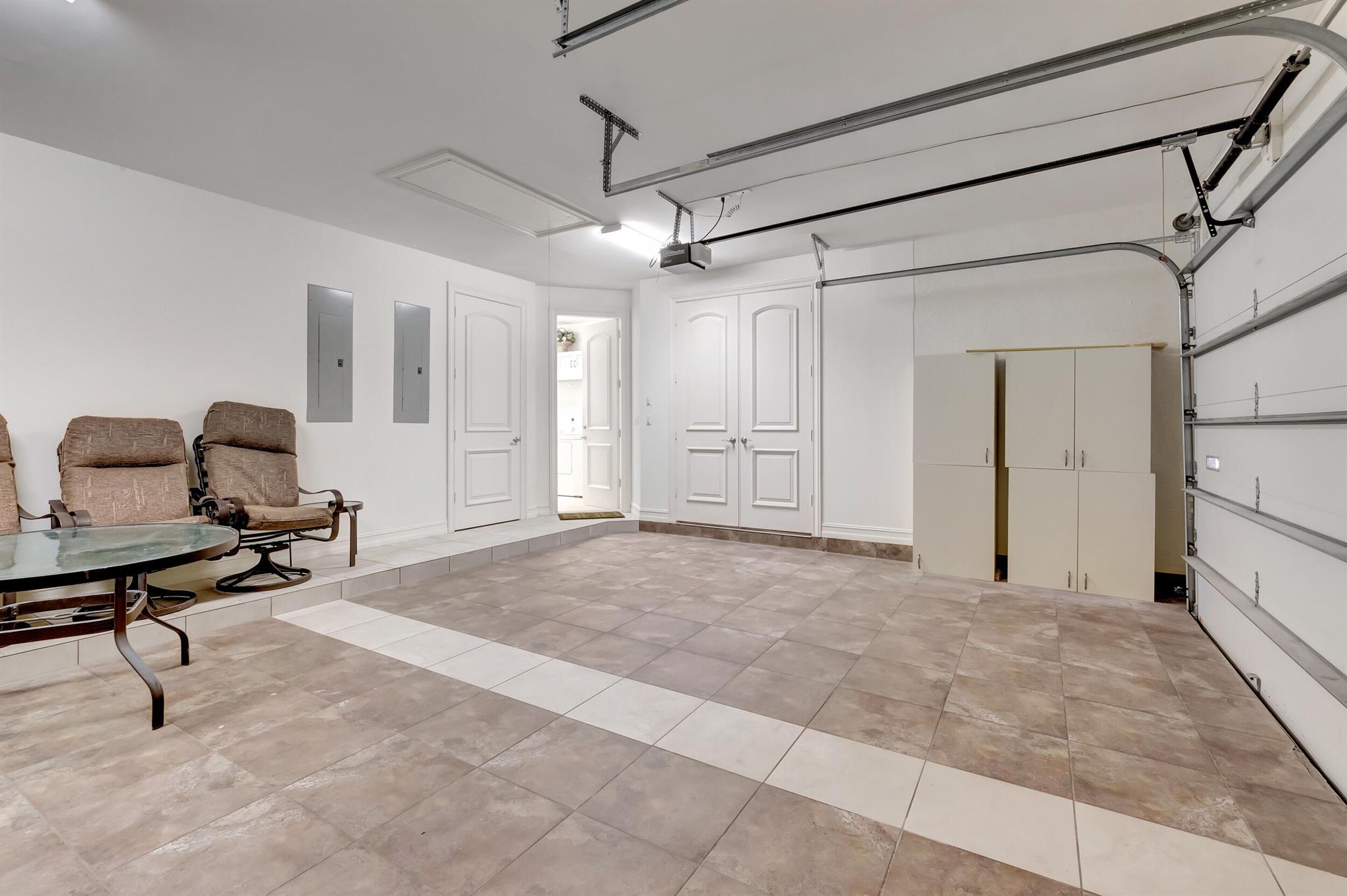 LAKE ROGERS ISLE UNIT A - Residential