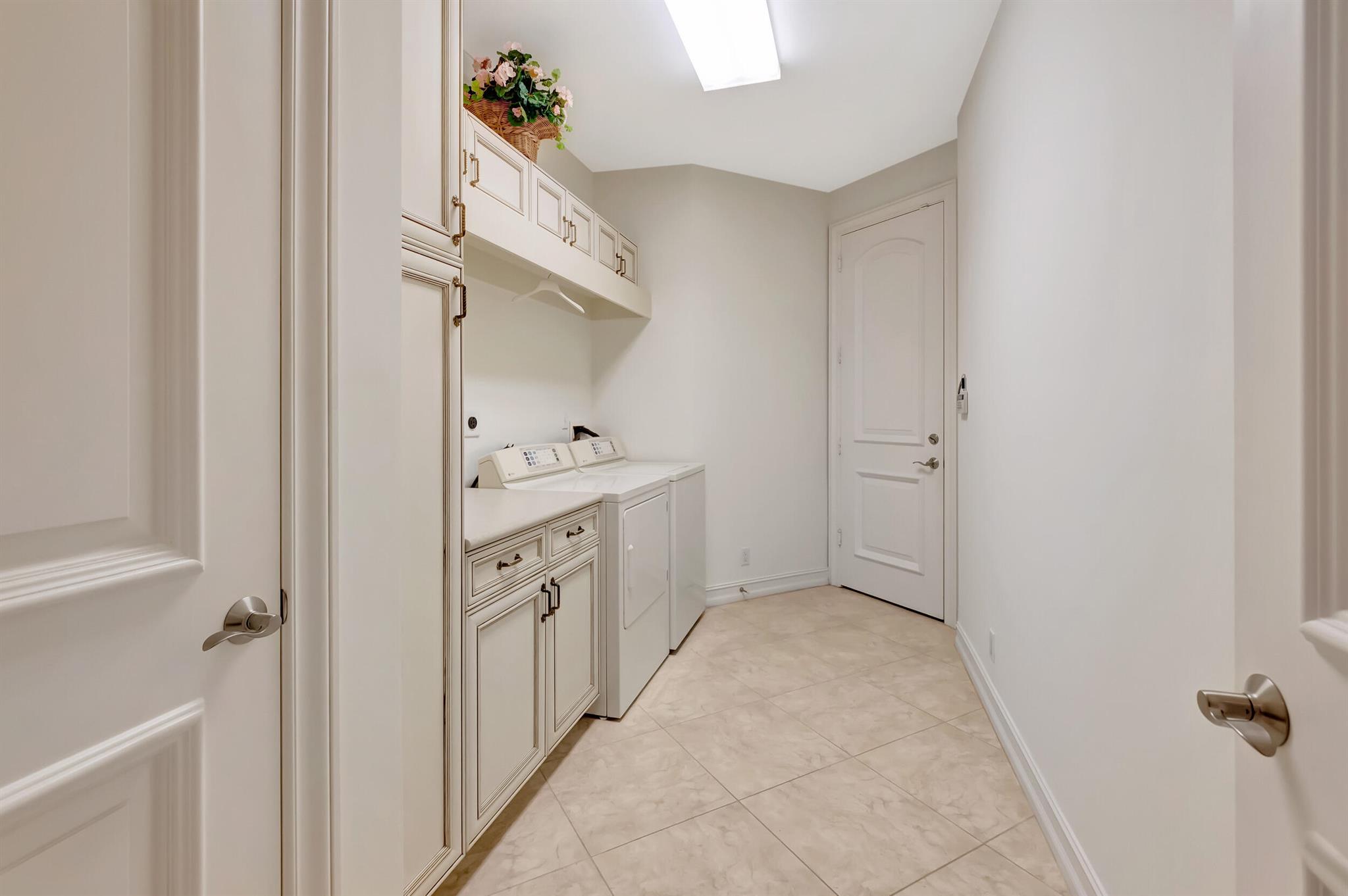 LAKE ROGERS ISLE UNIT A - Residential