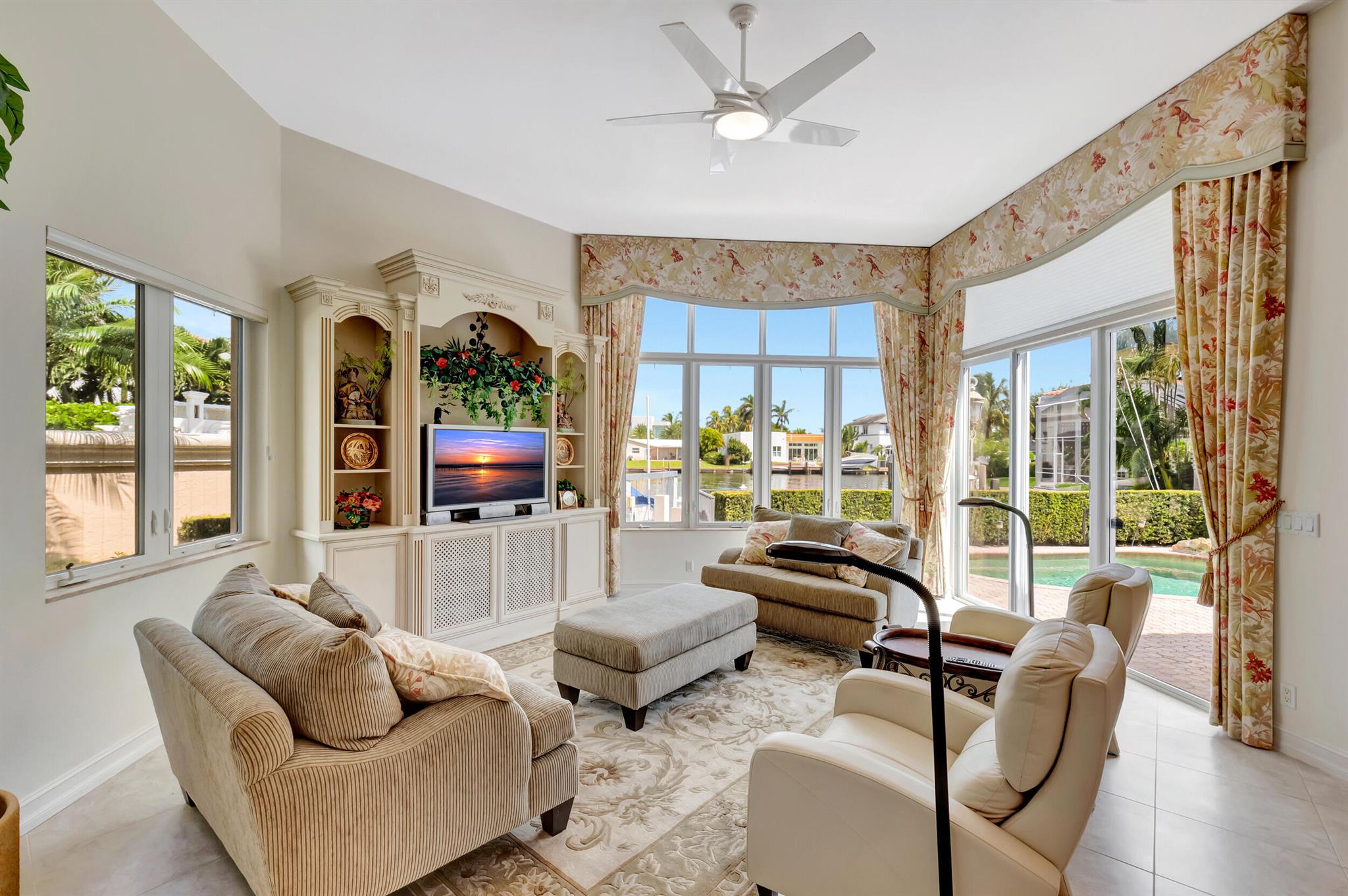 LAKE ROGERS ISLE UNIT A - Residential