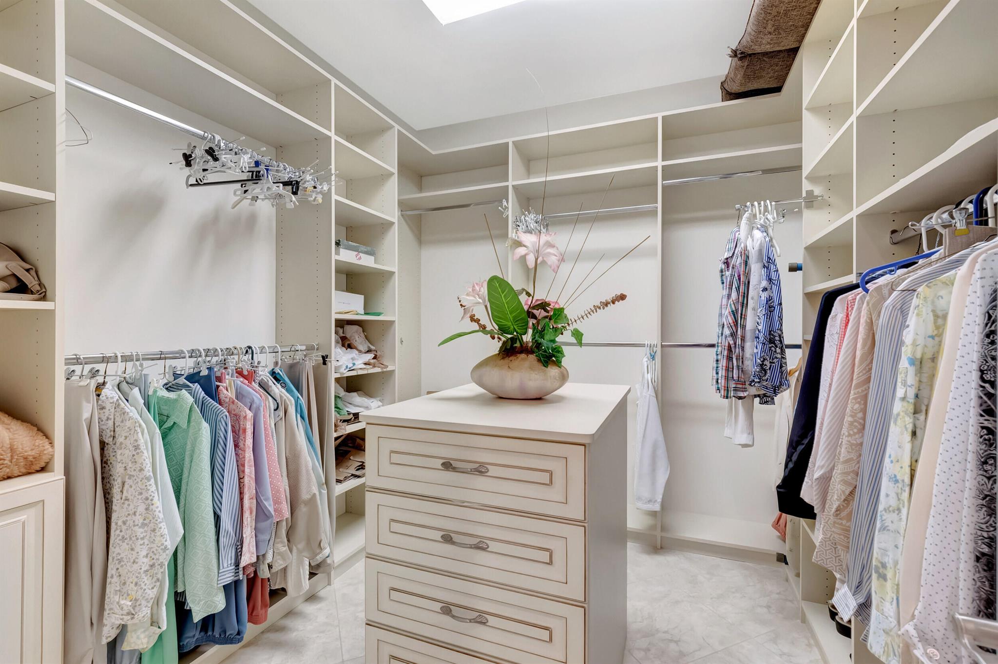 LAKE ROGERS ISLE UNIT A - Residential