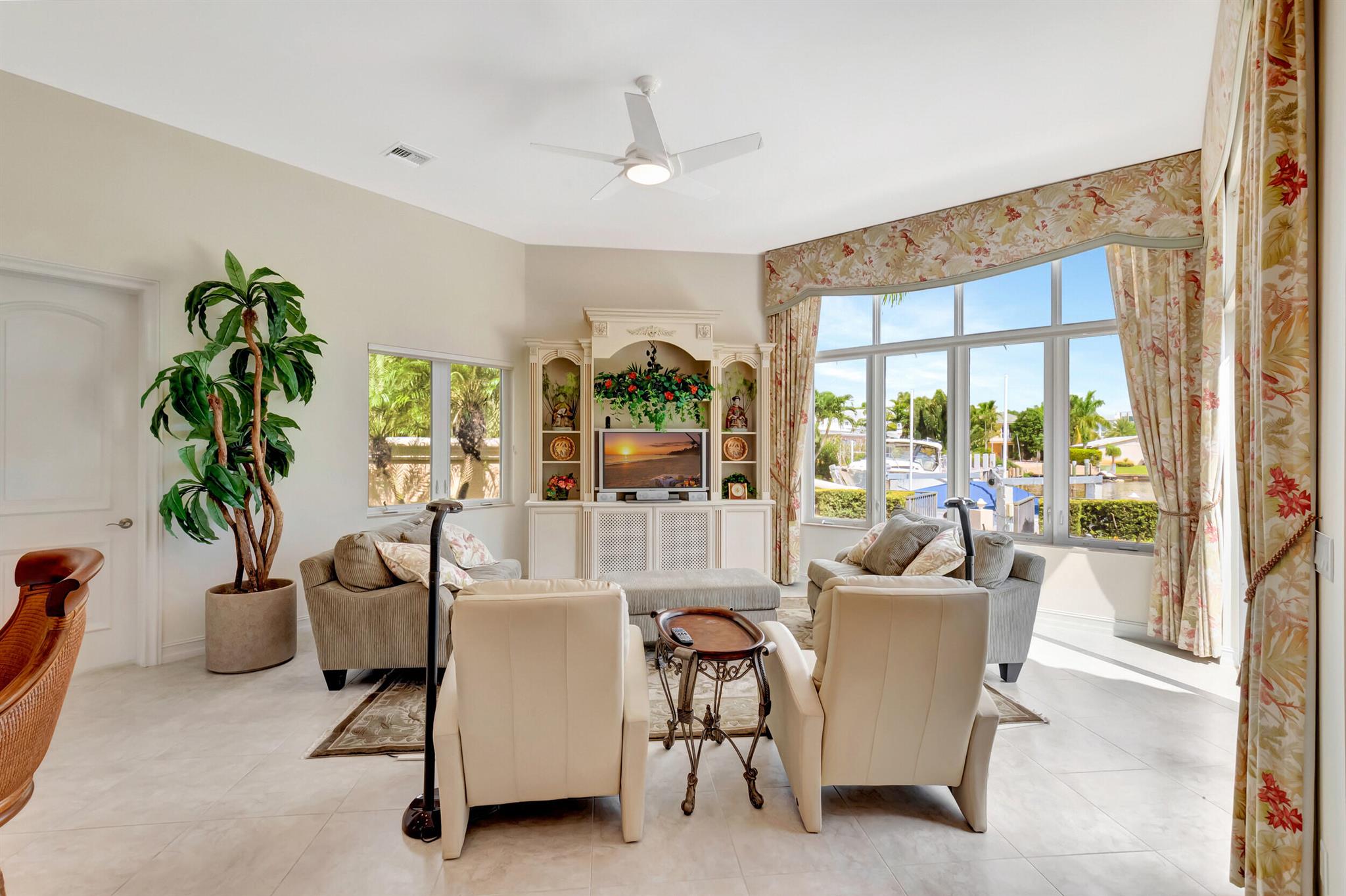 LAKE ROGERS ISLE UNIT A - Residential