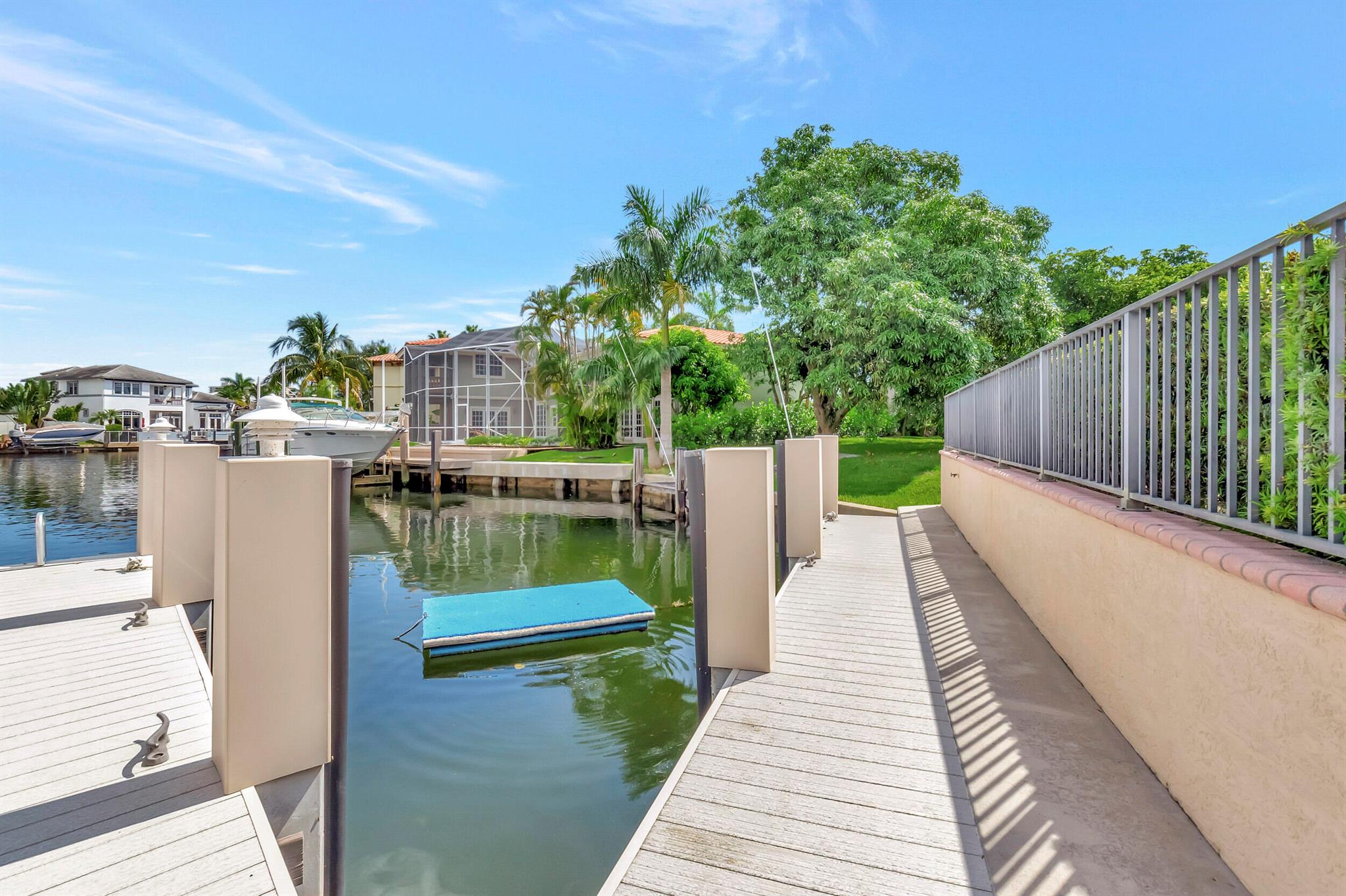 LAKE ROGERS ISLE UNIT A - Residential