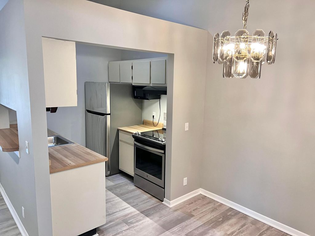 Photo of 6392 Chasewood Dr #G, Jupiter, FL 33458 (MLS # R10926766)