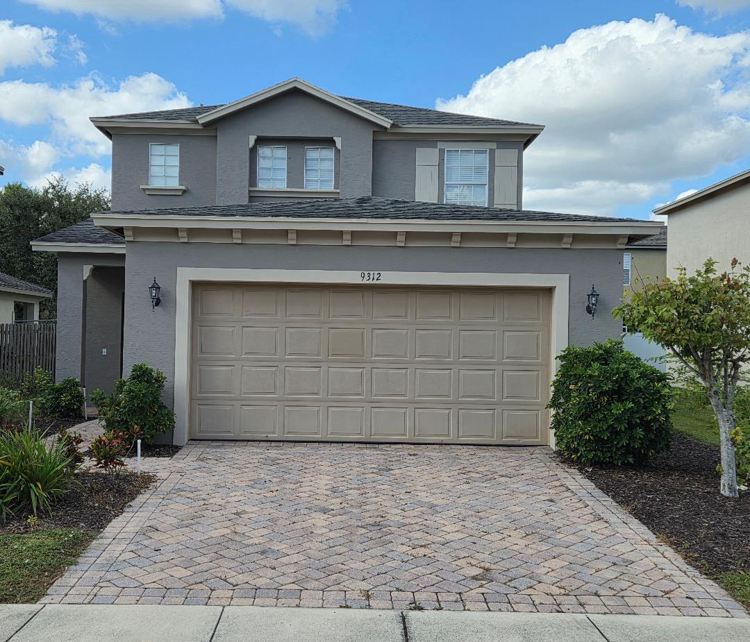 PALM BREEZES CLUB - Residential