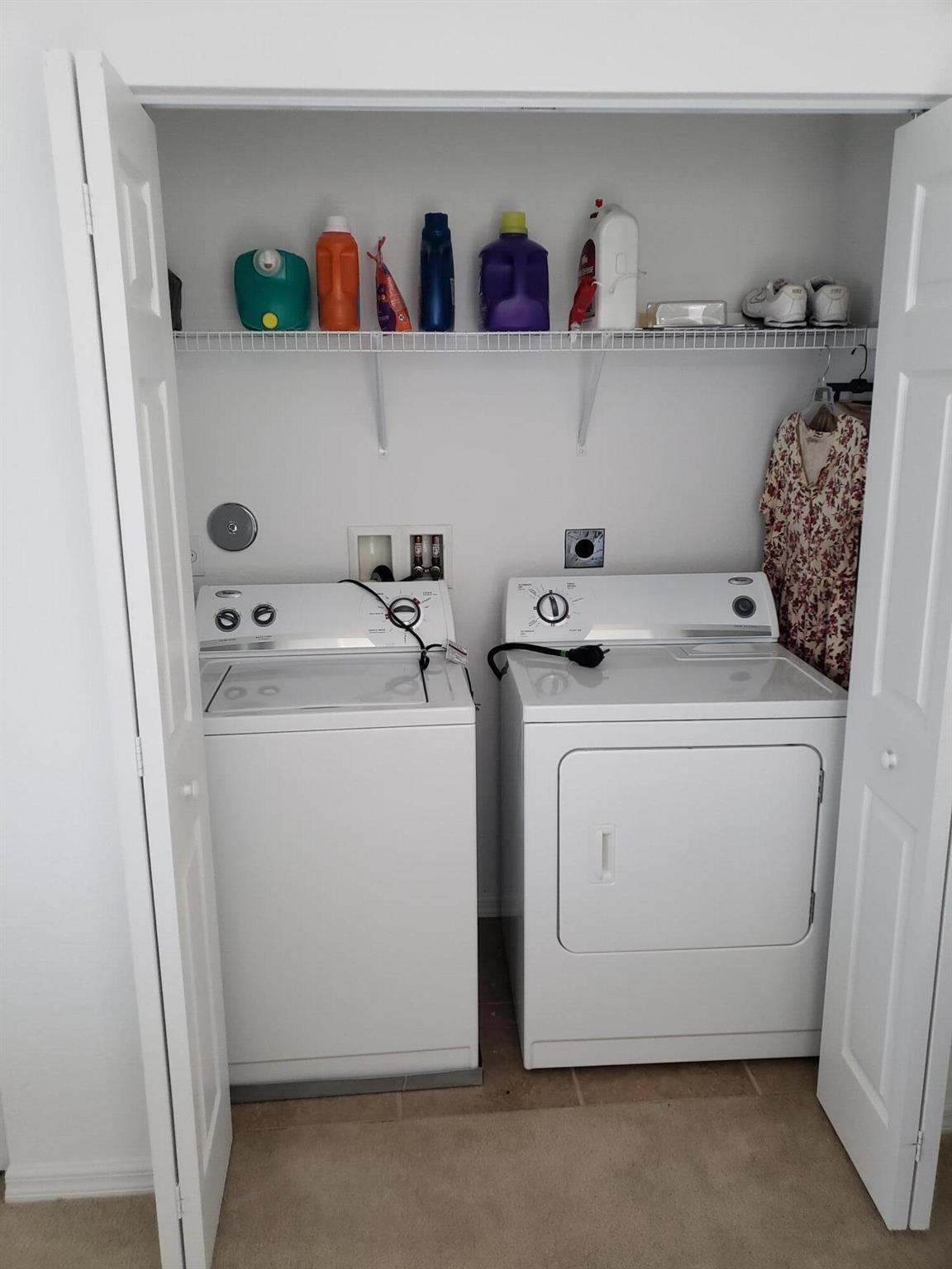 PALM BREEZES CLUB - Residential