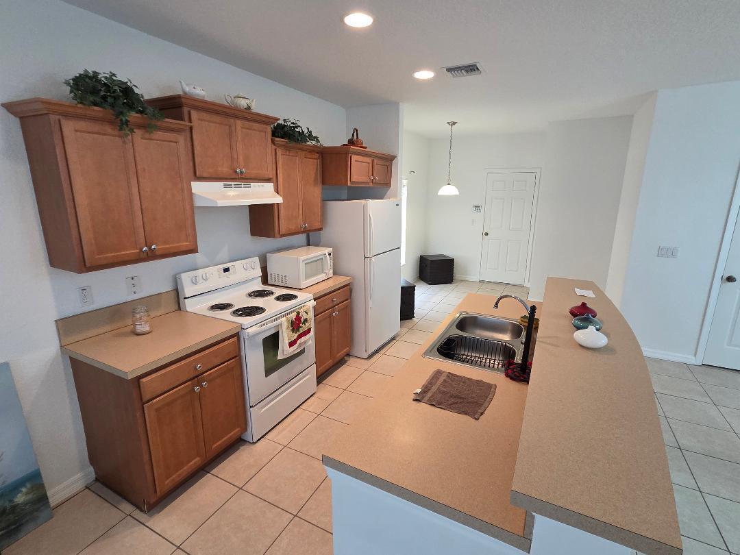 PALM BREEZES CLUB - Residential