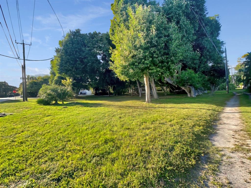 Photo of 605 N Loxahatchee Drive, Jupiter, FL 33458 (MLS # R10781591)