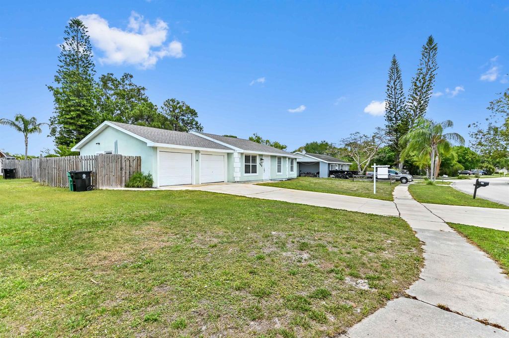 Photo of 303 NE Solida Circle, Port Saint Lucie, FL 34983 (MLS # R11080361)