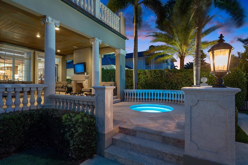 ROYAL PALM YACHT & COUNTR - Residential