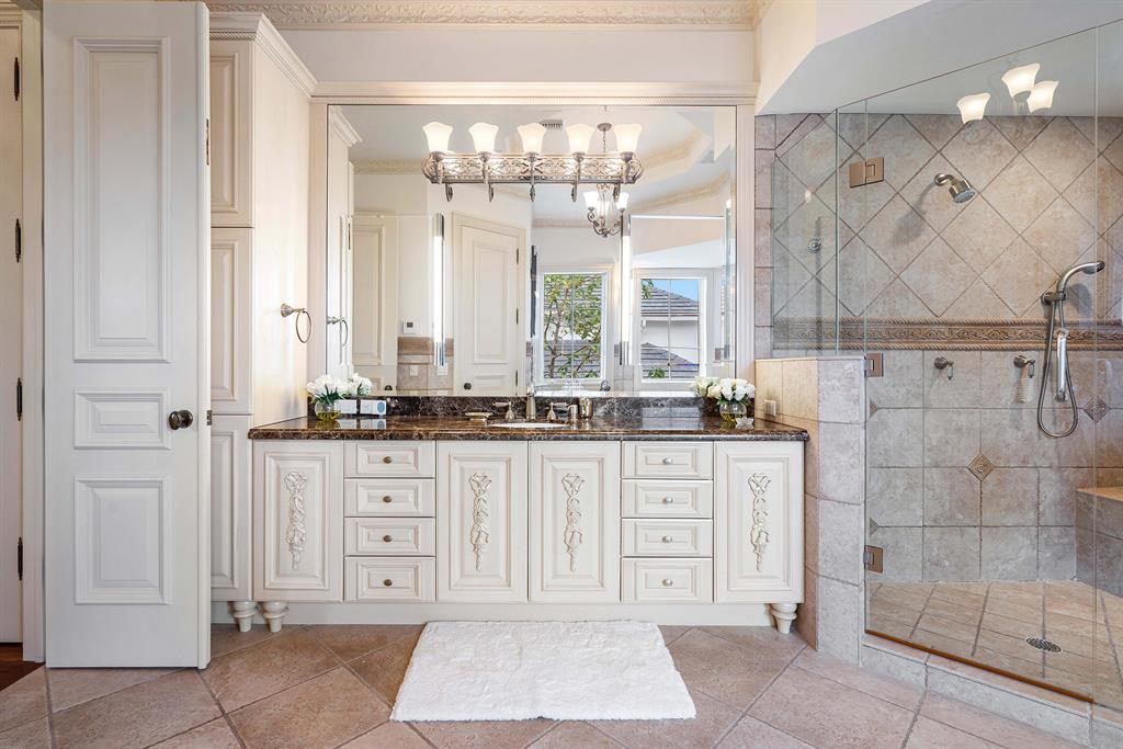 ROYAL PALM YACHT & COUNTR - Residential