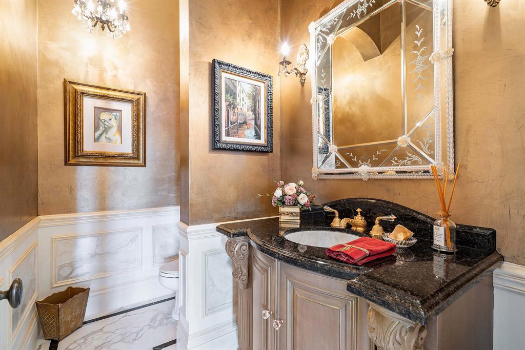 ROYAL PALM YACHT & COUNTR - Residential