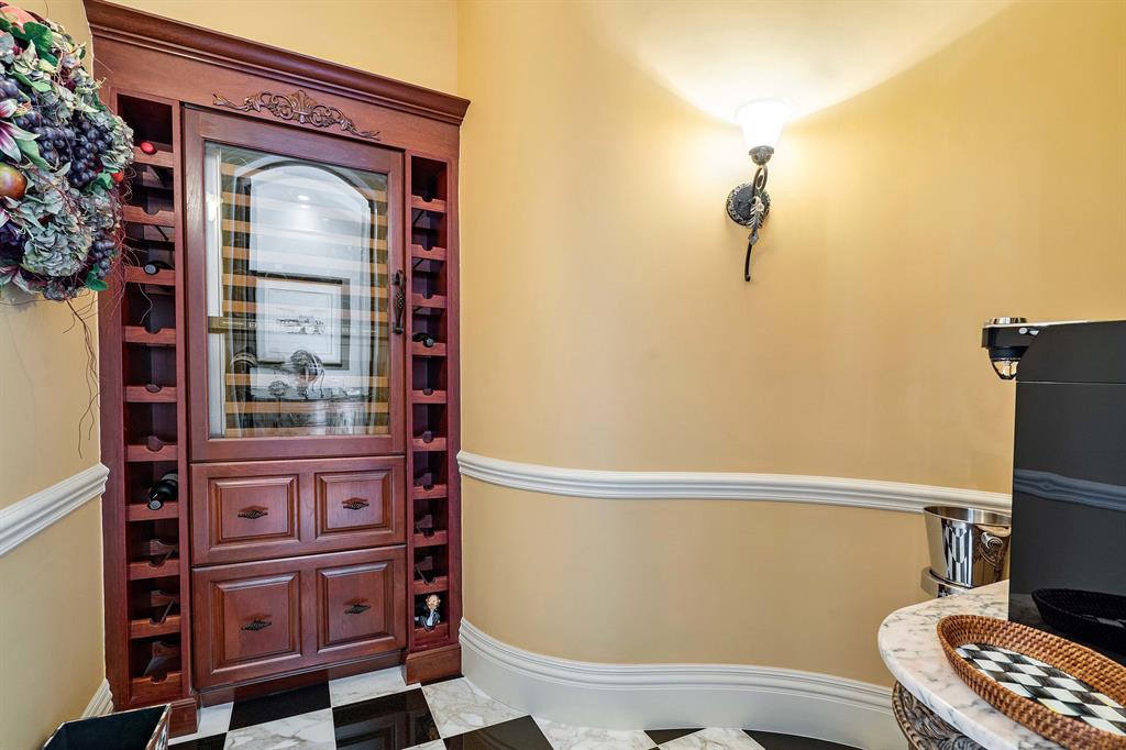 ROYAL PALM YACHT & COUNTR - Residential